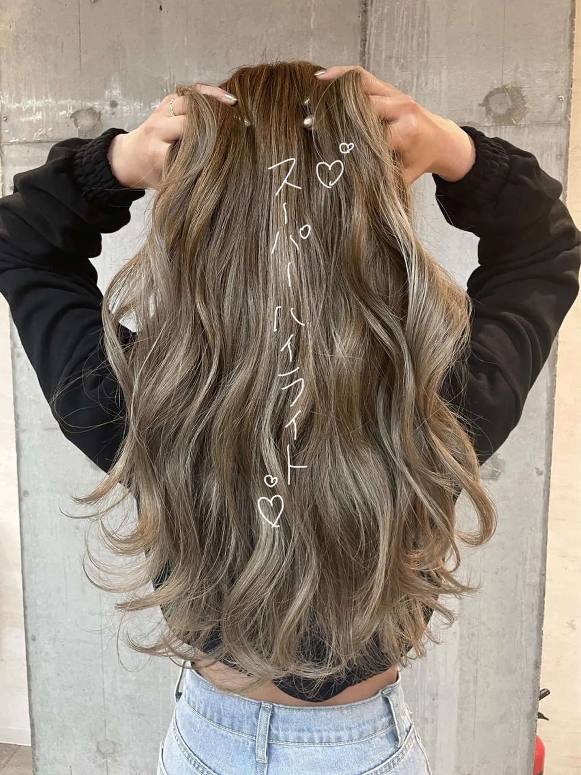 ロング カラー カット ヘアカラー 女性に人気♪ はやしほのかのヘアスタイル