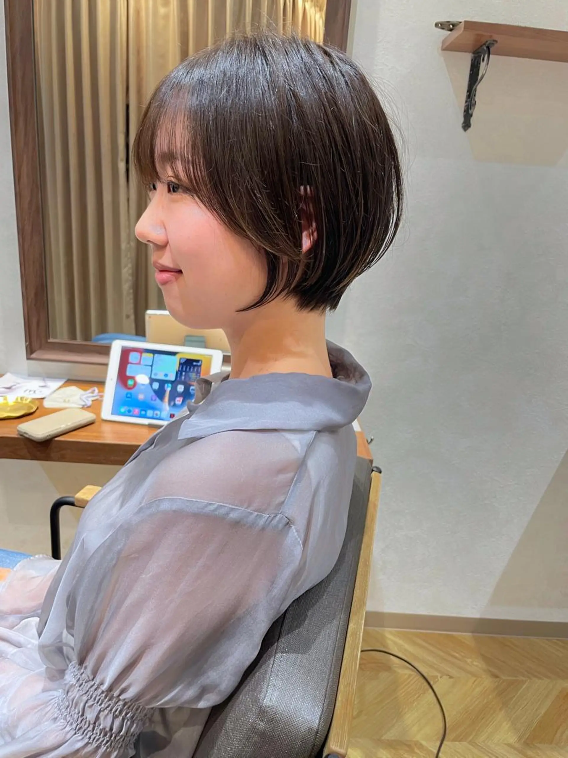 ショート ショートボブ ボブ 顔周りカット ショートヘア 小顔カット 💛ブリーチ&カット LEON🩶のヘアスタイル