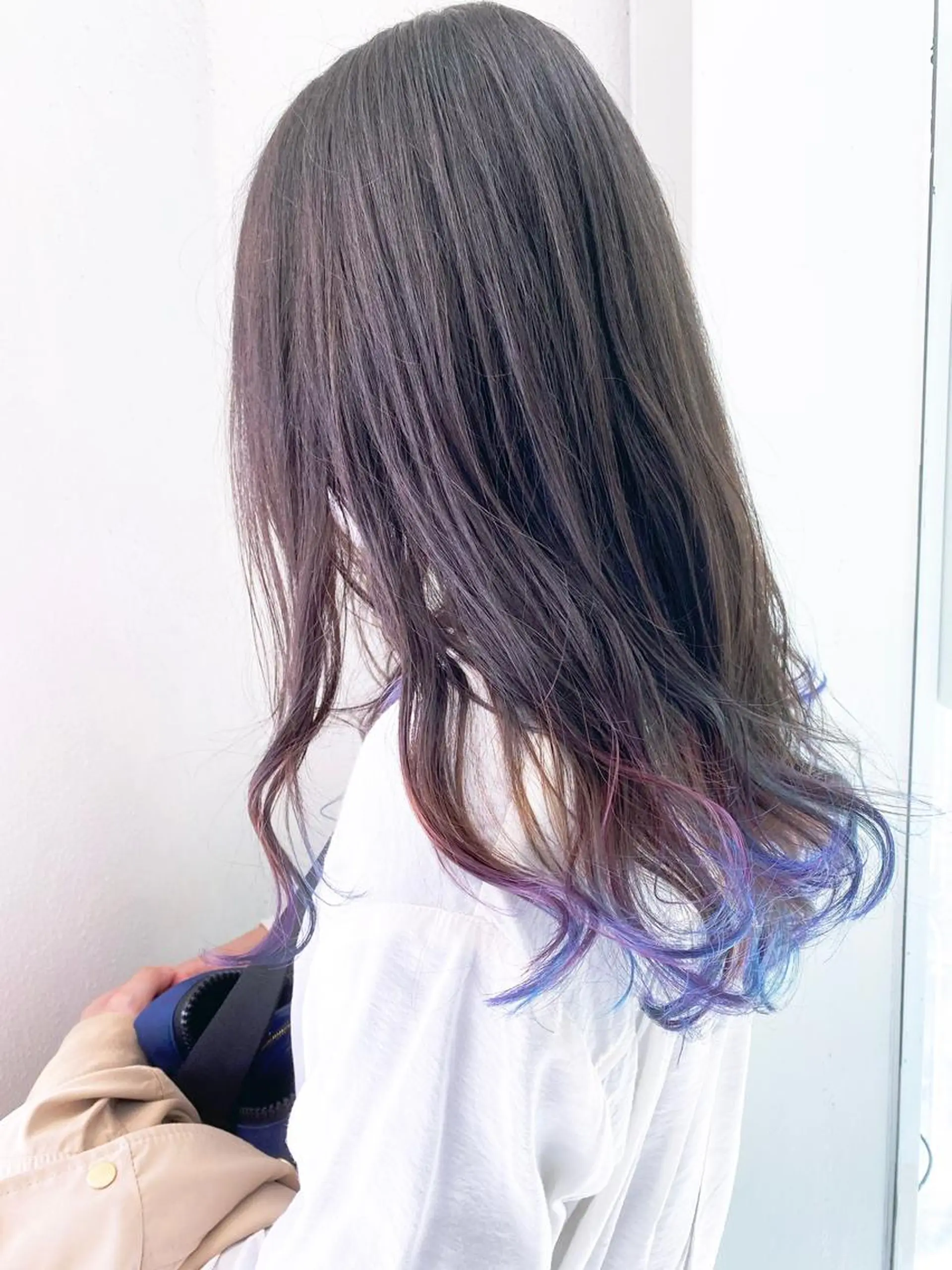 セミロング カラー AMNESIA所属・やまなか りょうすけのヘアスタイル