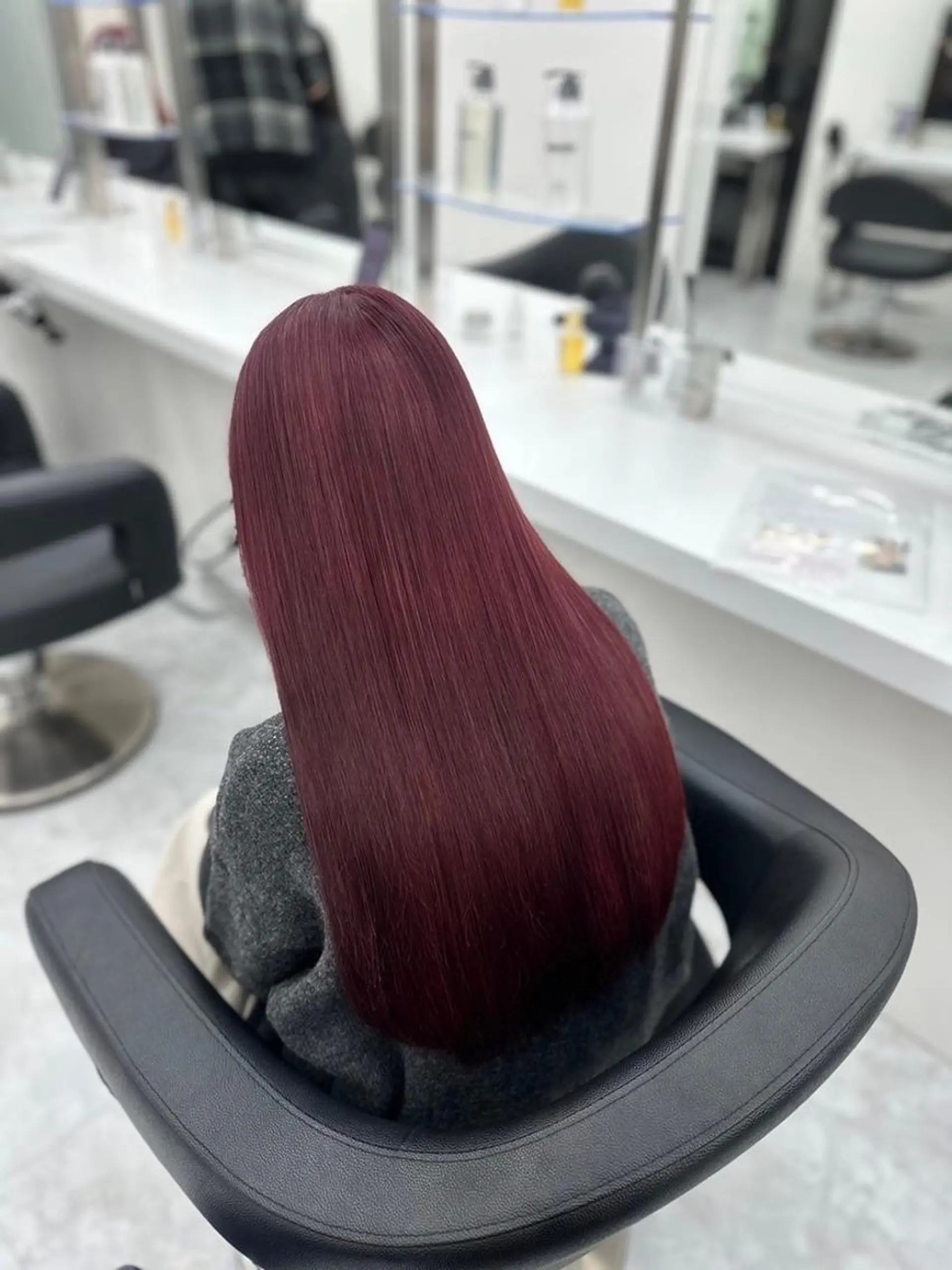 カラー 🖤ウルフ×ハイ トーン🖤KOYAのヘアスタイル