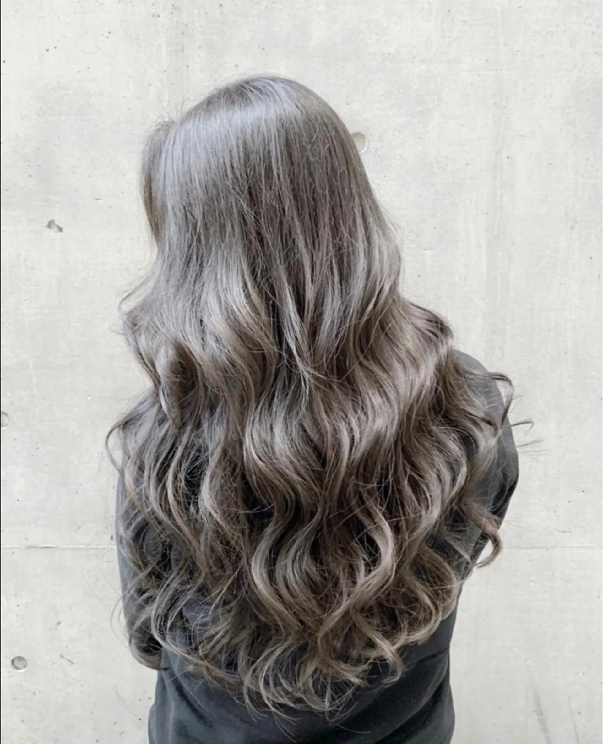 ロング tahie所属・クスカワ ノリエのヘアスタイル