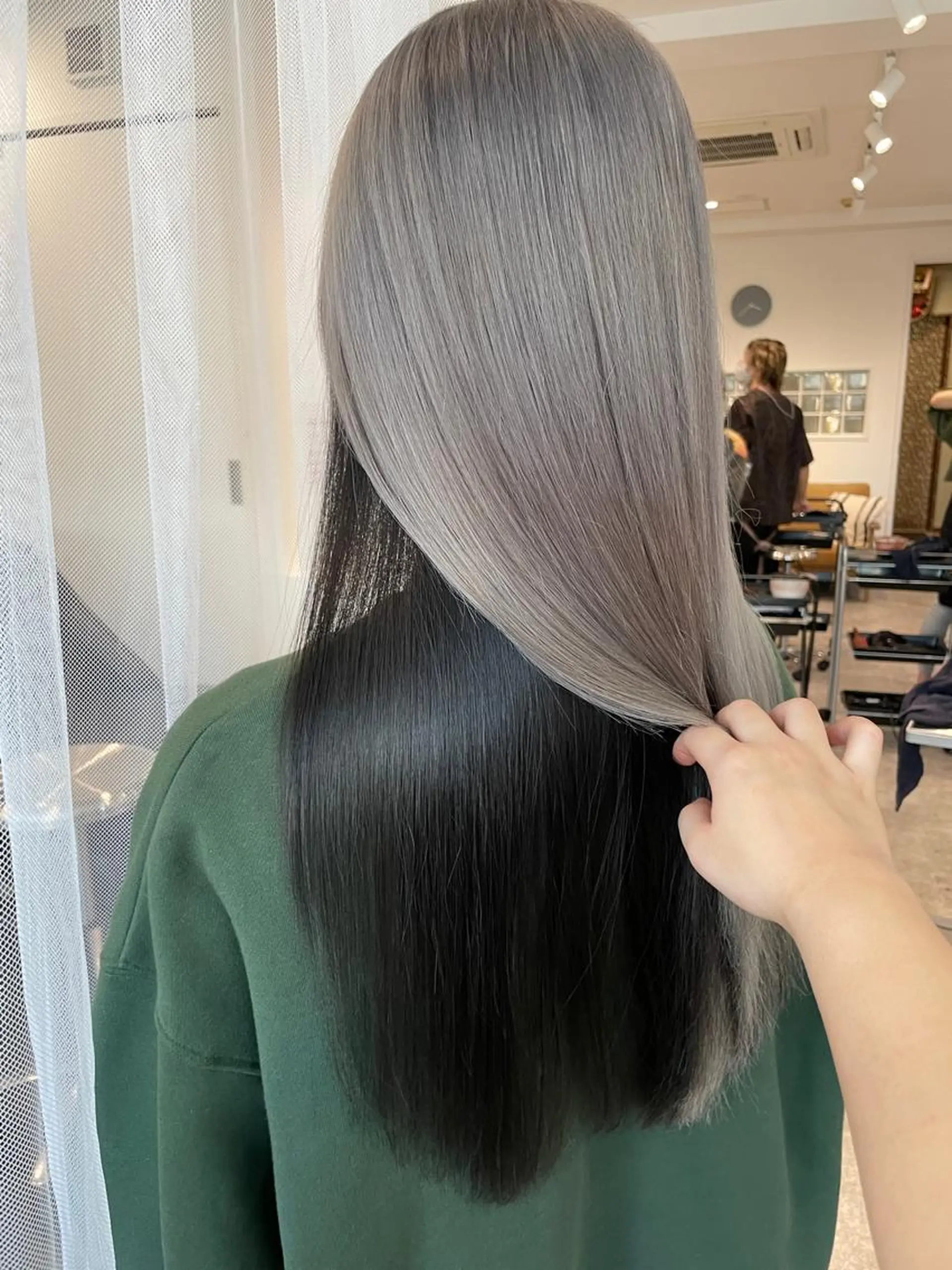 カラー miyu /カラー特化のヘアスタイル