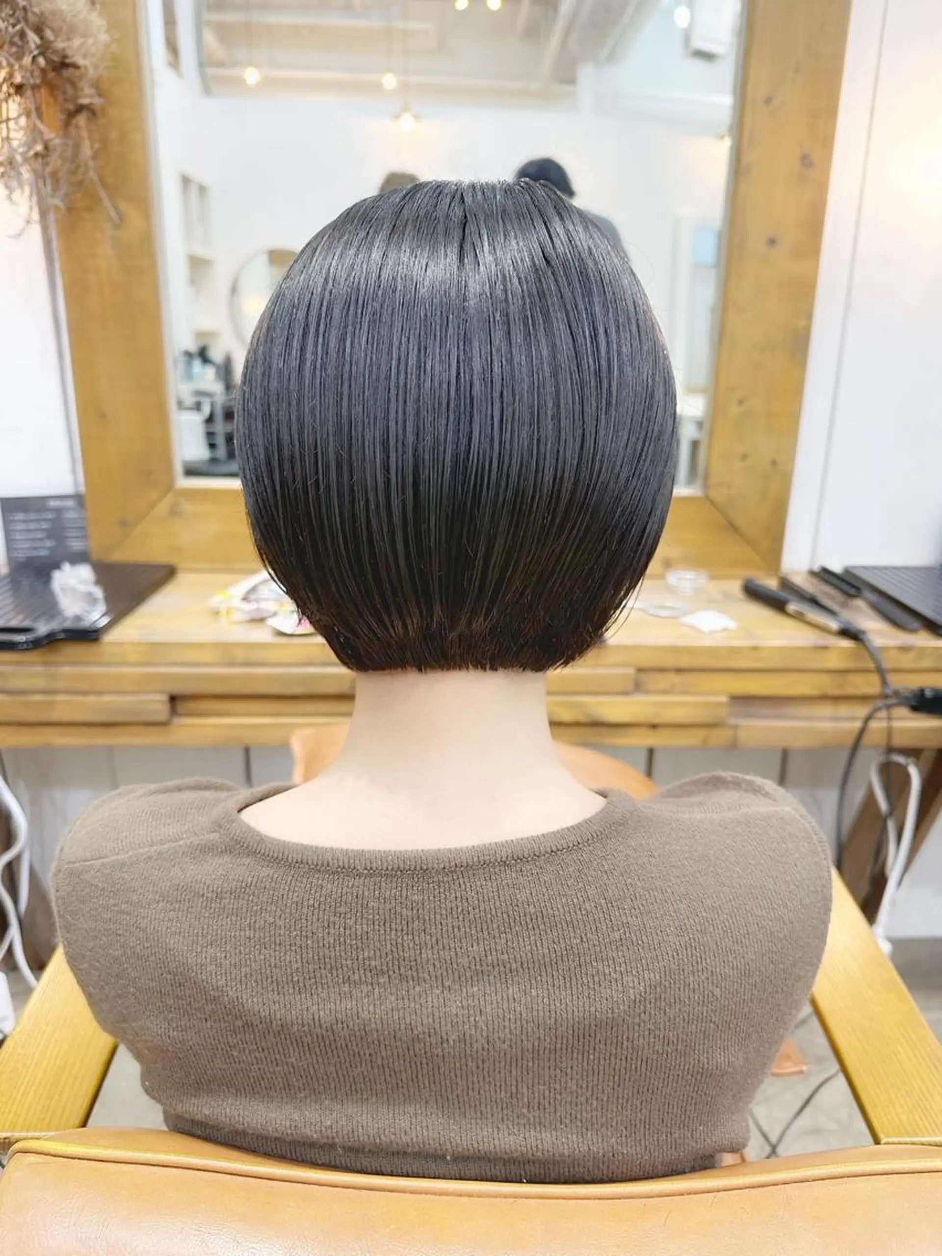 ショート ショートボブ ショートレイヤー ハンサムショート 丸みショート ボブ カット newline銀座所属・銀座ショート/ 大人ショート/金子涼のヘアスタイル