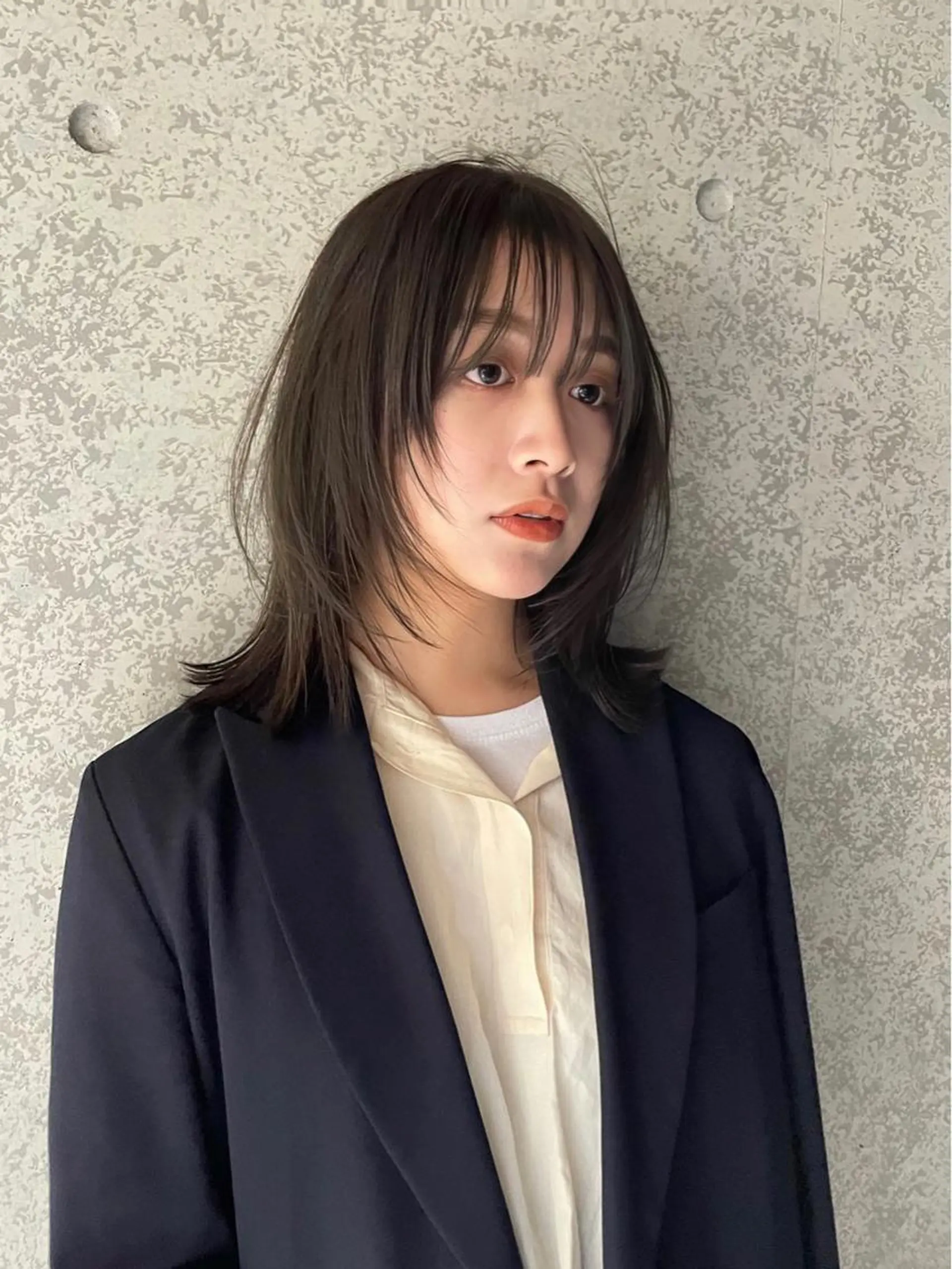 ミディアム カラー ボブレイヤー ベージュカラー オリーブベージュ ボブ レイヤーカット LEANE THE TOKYO所属・レイヤーカット無料/ 青山/荒谷進介のヘアスタイル