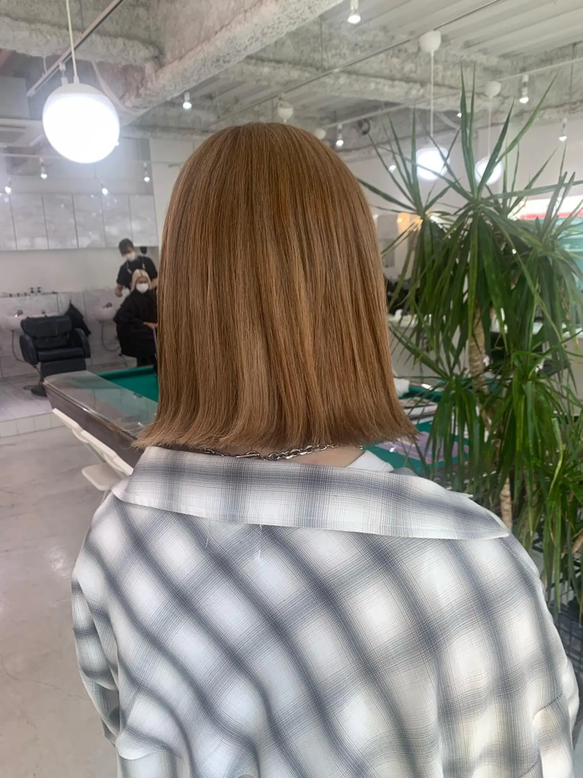 ショート カット ヘアカラー 🧨ブリーチー×ボブ レイヤー💎じゅえるのヘアスタイル