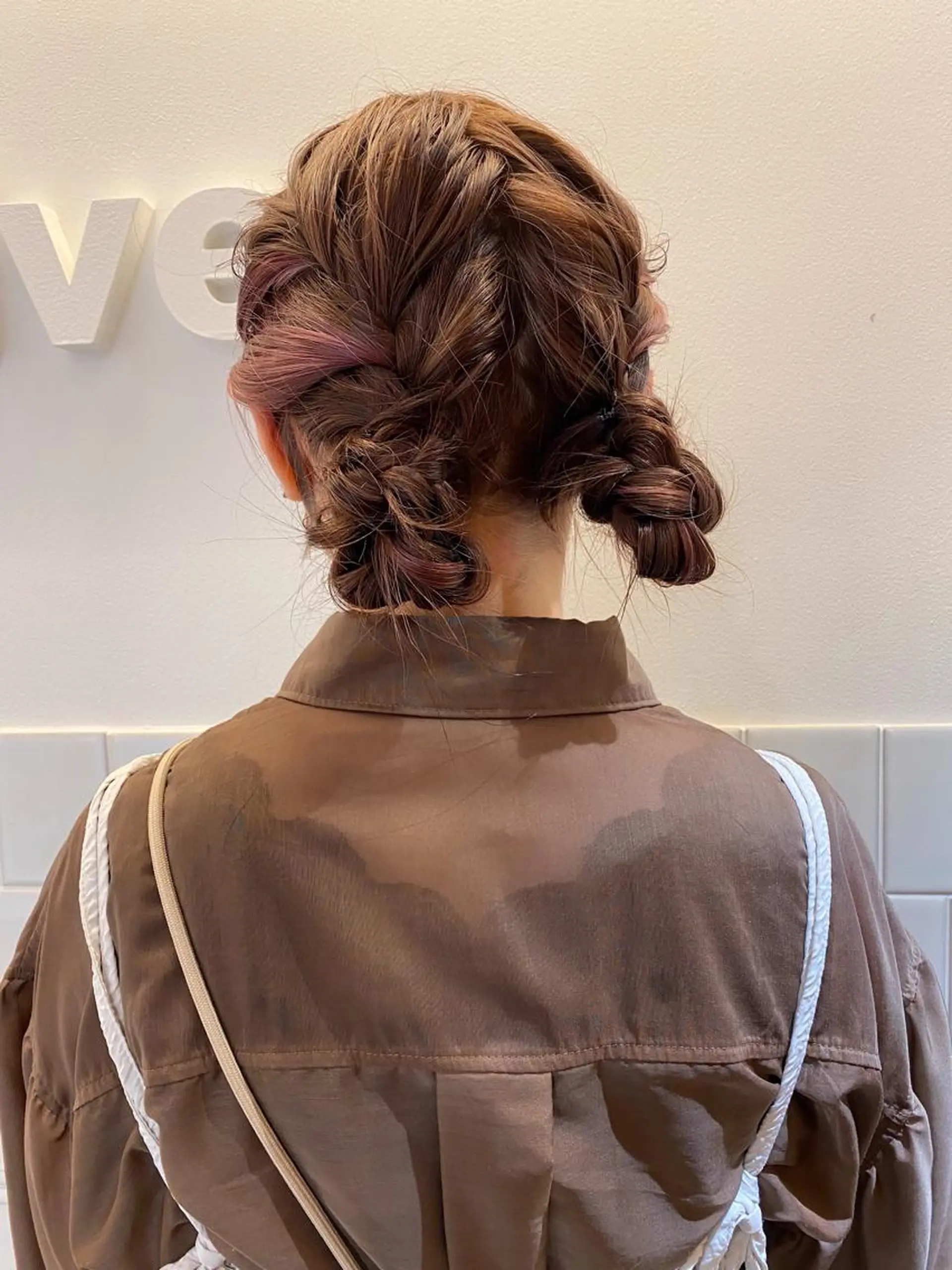 セミロング 谷川 あかりのヘアスタイル