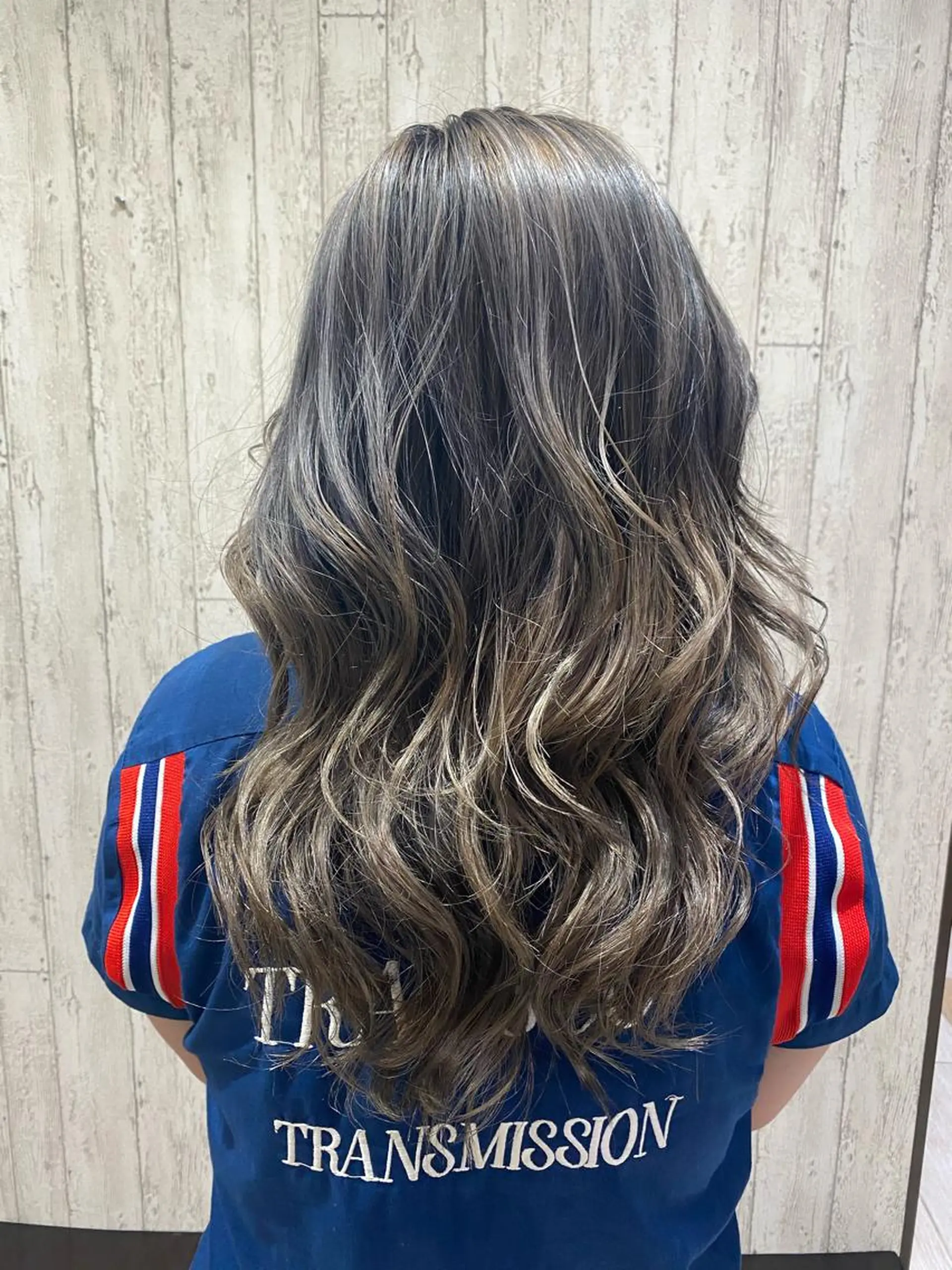 セミロング カラー バレイヤージュ レイヤーカット ヘアカラー トリートメント 綱島店🦋店長🦋 ほんさわ みずきのヘアスタイル