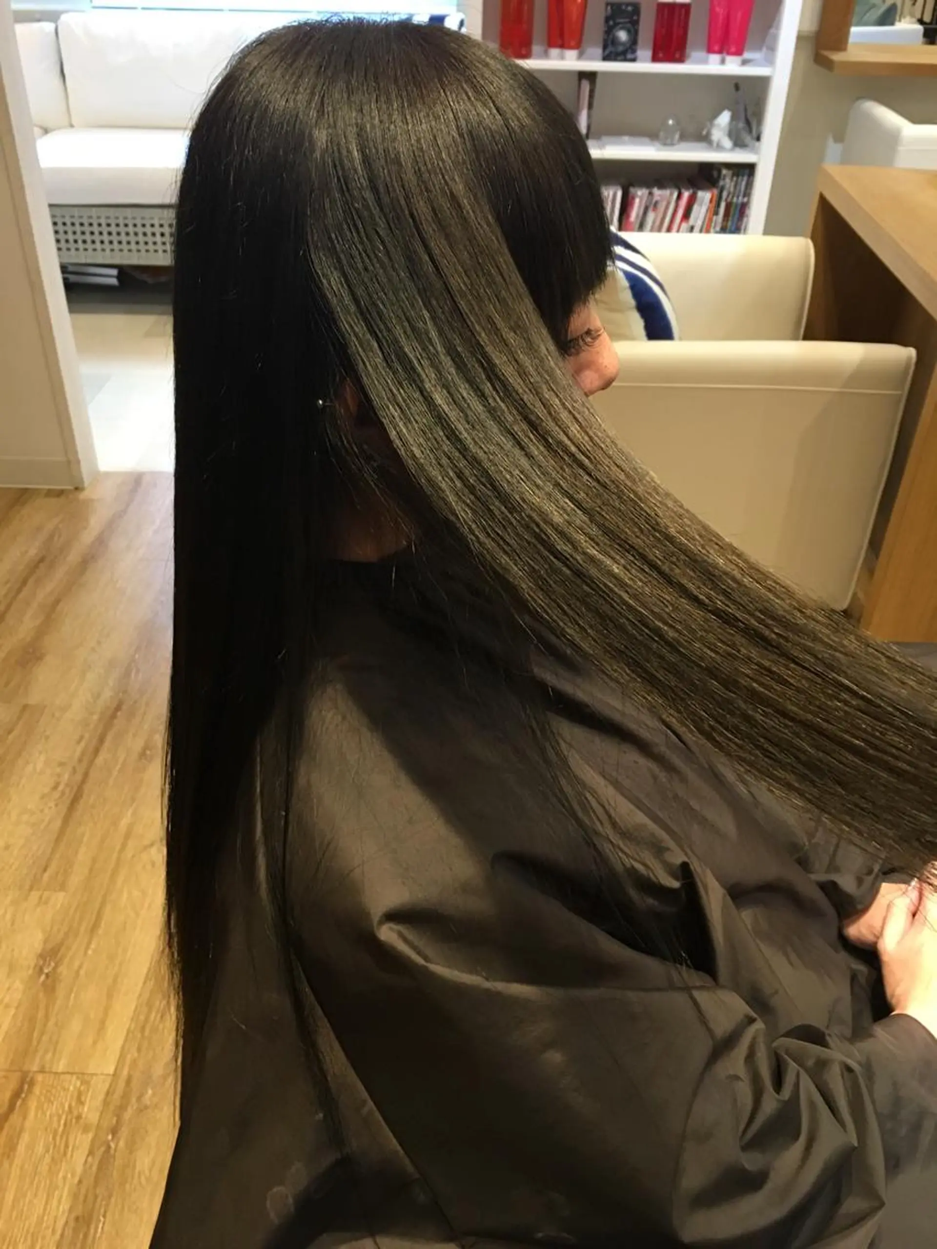 ショート ミディアム セミロング ロング カラー アッシュ アッシュグレー アッシュグレージュ グレージュ 寺門 達也のヘアスタイル