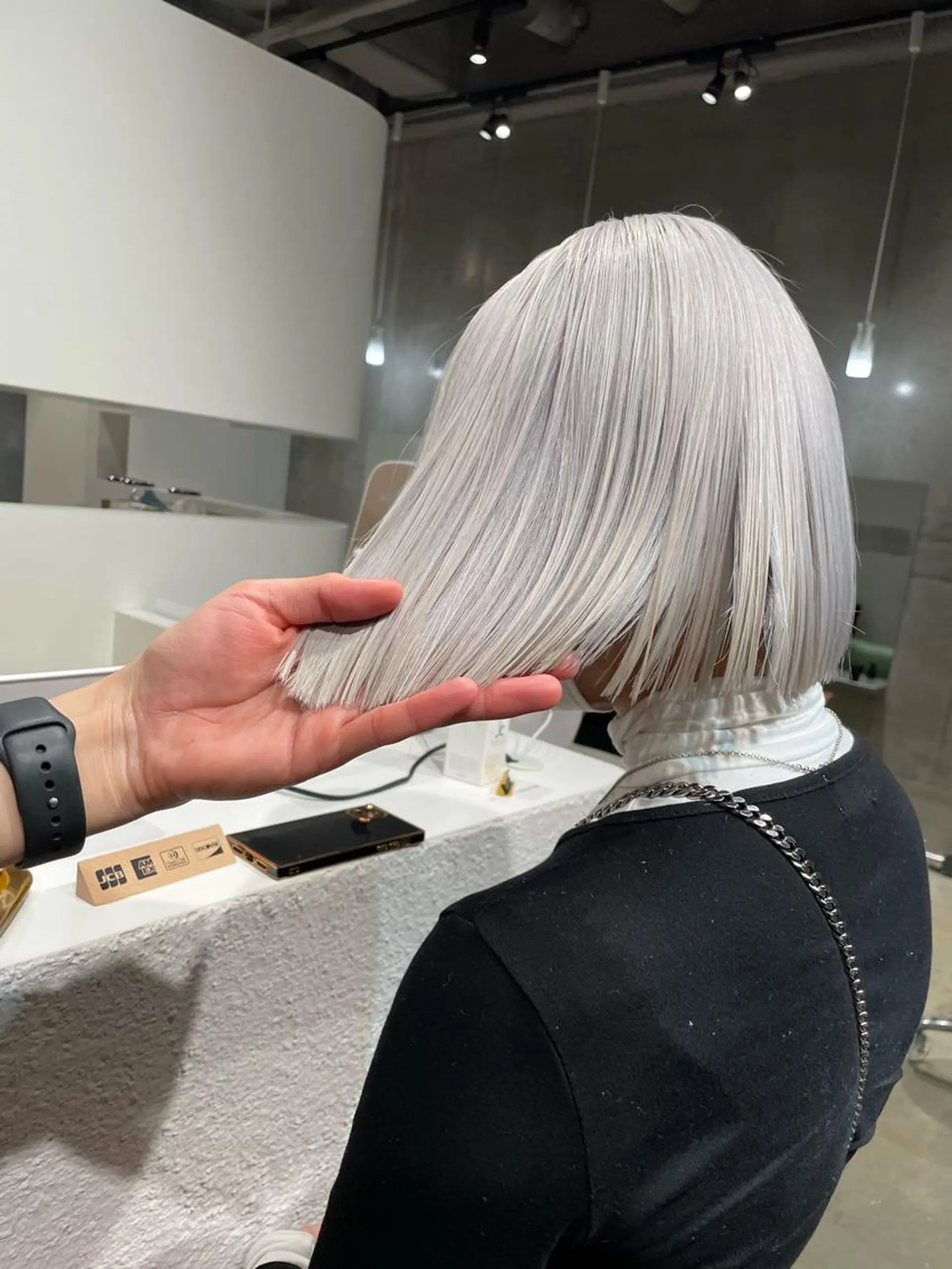 ショート カラー ブリーチ ケアブリーチ ハイトーンカラー カット ヘアカラー MONIQA【モニカ】所属・名古屋ハイトーン/ 🐶ブリーチ専門店のヘアスタイル