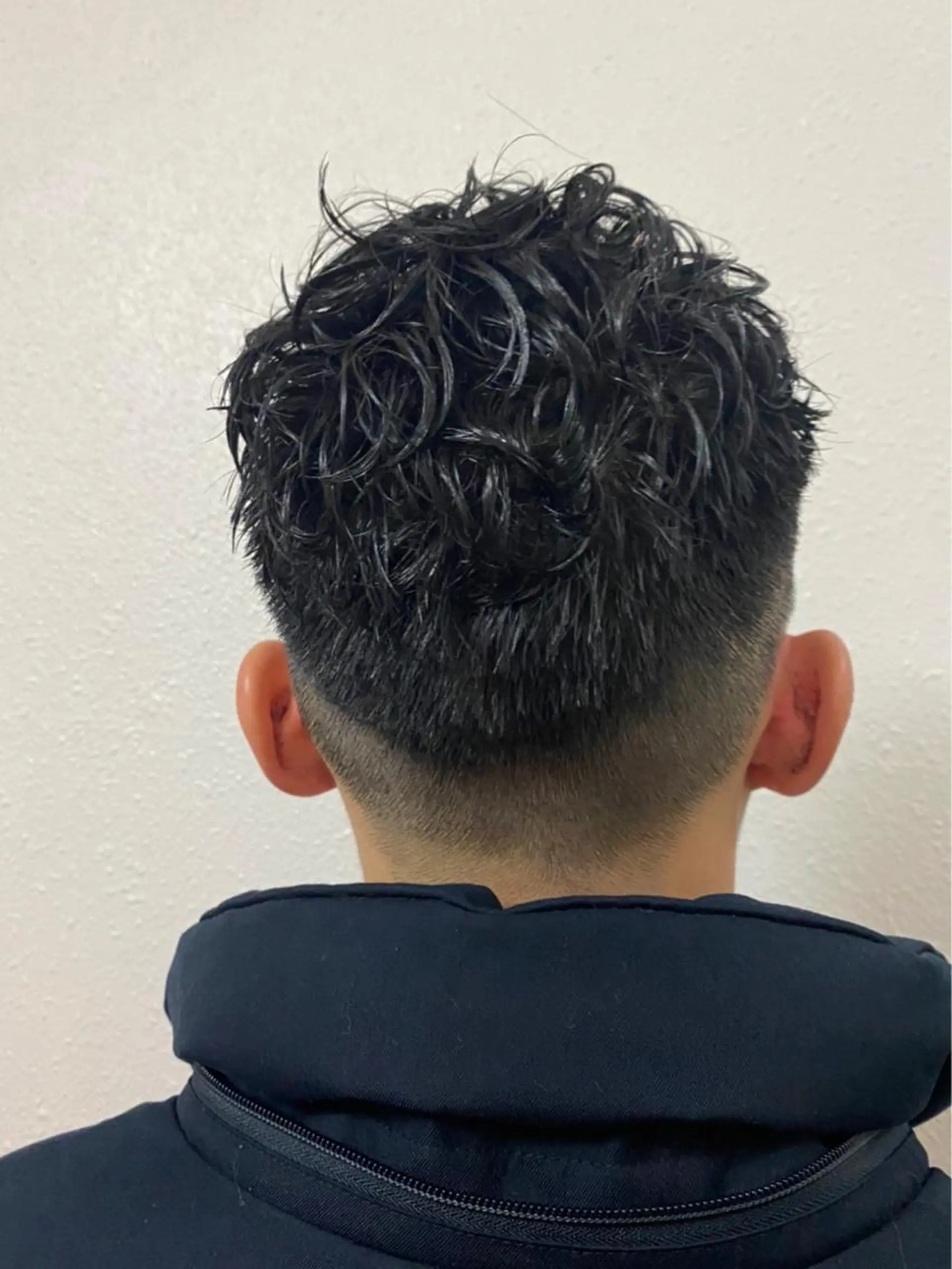パーマ メンズ 糟谷 慈英のヘアスタイル