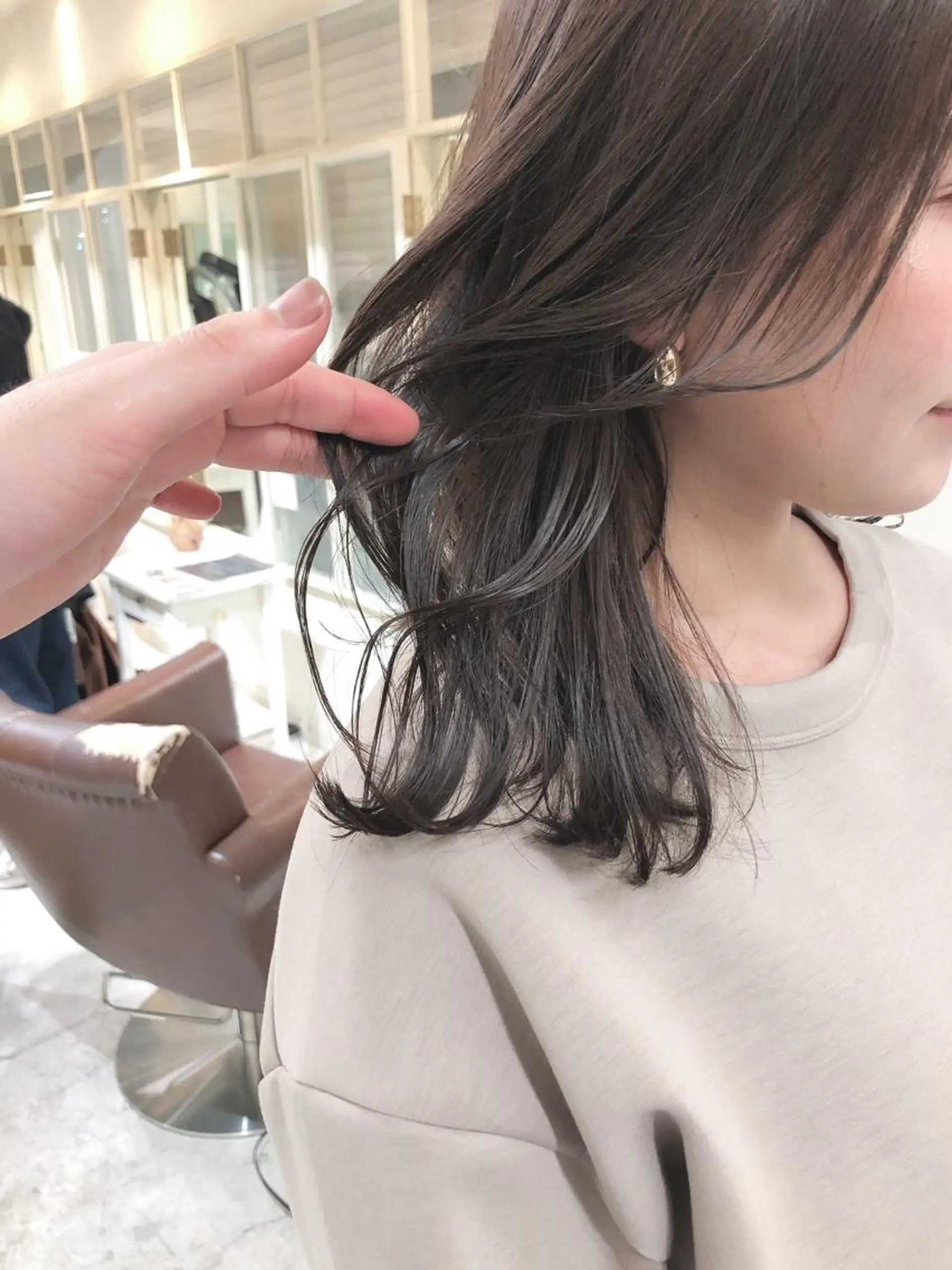 ミディアム カラー カット ぱつっとボブ 古家 佑真のヘアスタイル