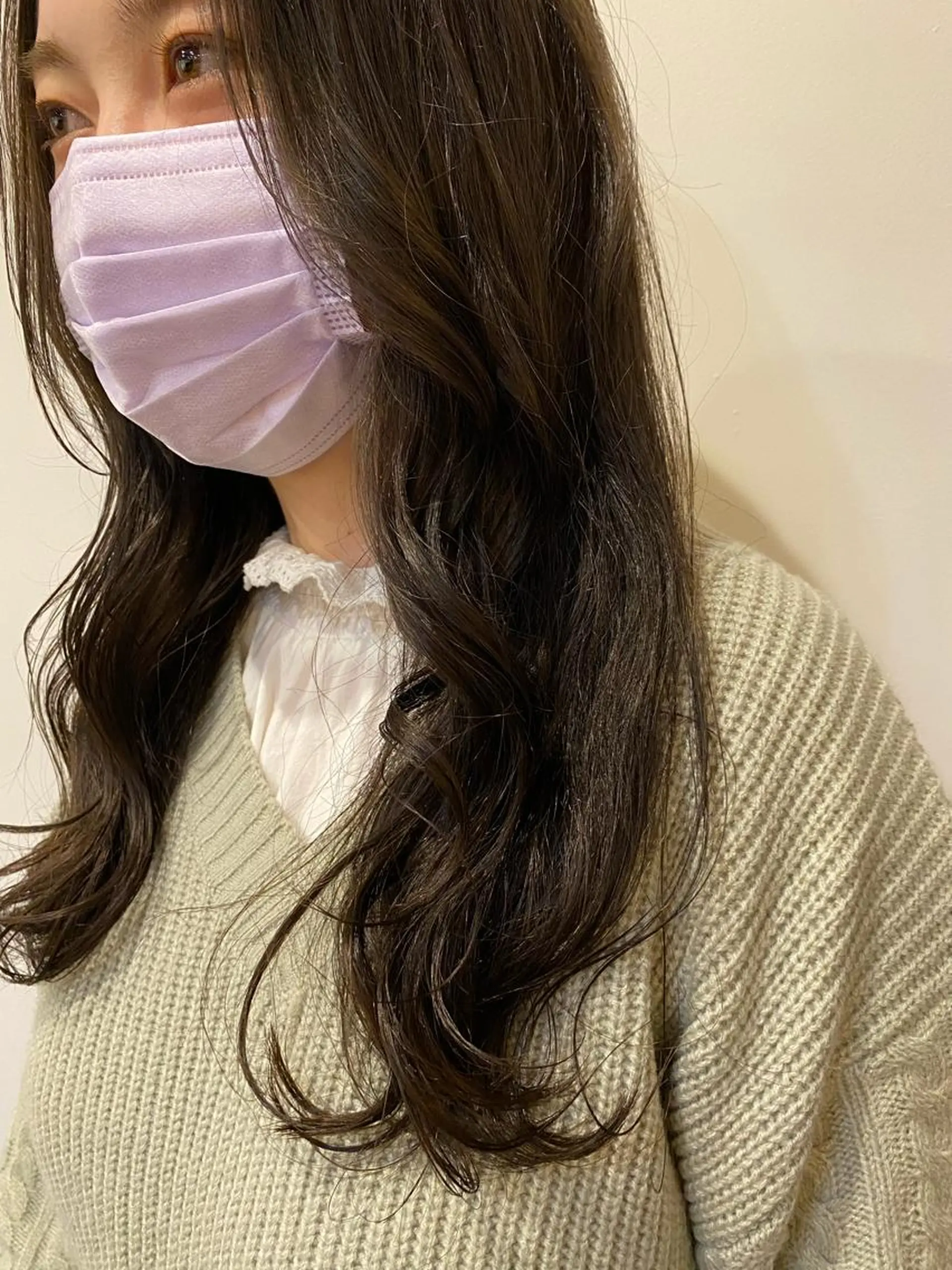 ロング カラー 小畑 杏実のヘアスタイル