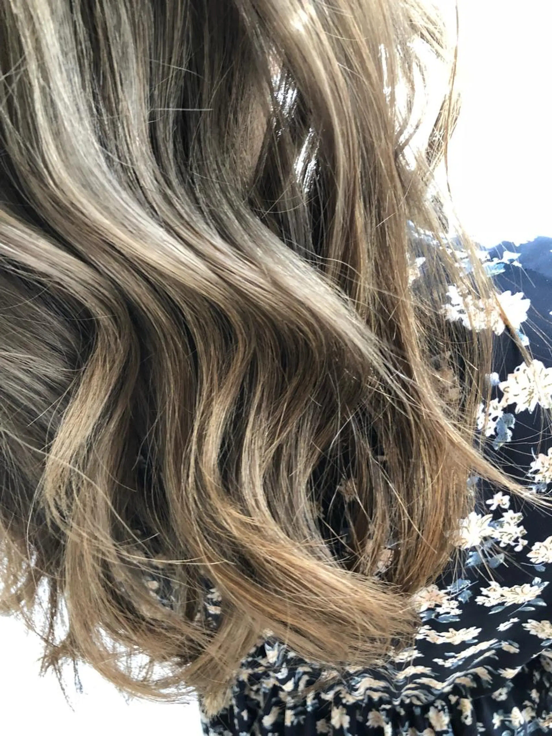 ロング カラー ブリーチ イルミナカラー トリートメント カット ヘアカラー トリートメント ヘッドスパ ＊ヘッドスパ＊ 保田   遥＊のヘアスタイル