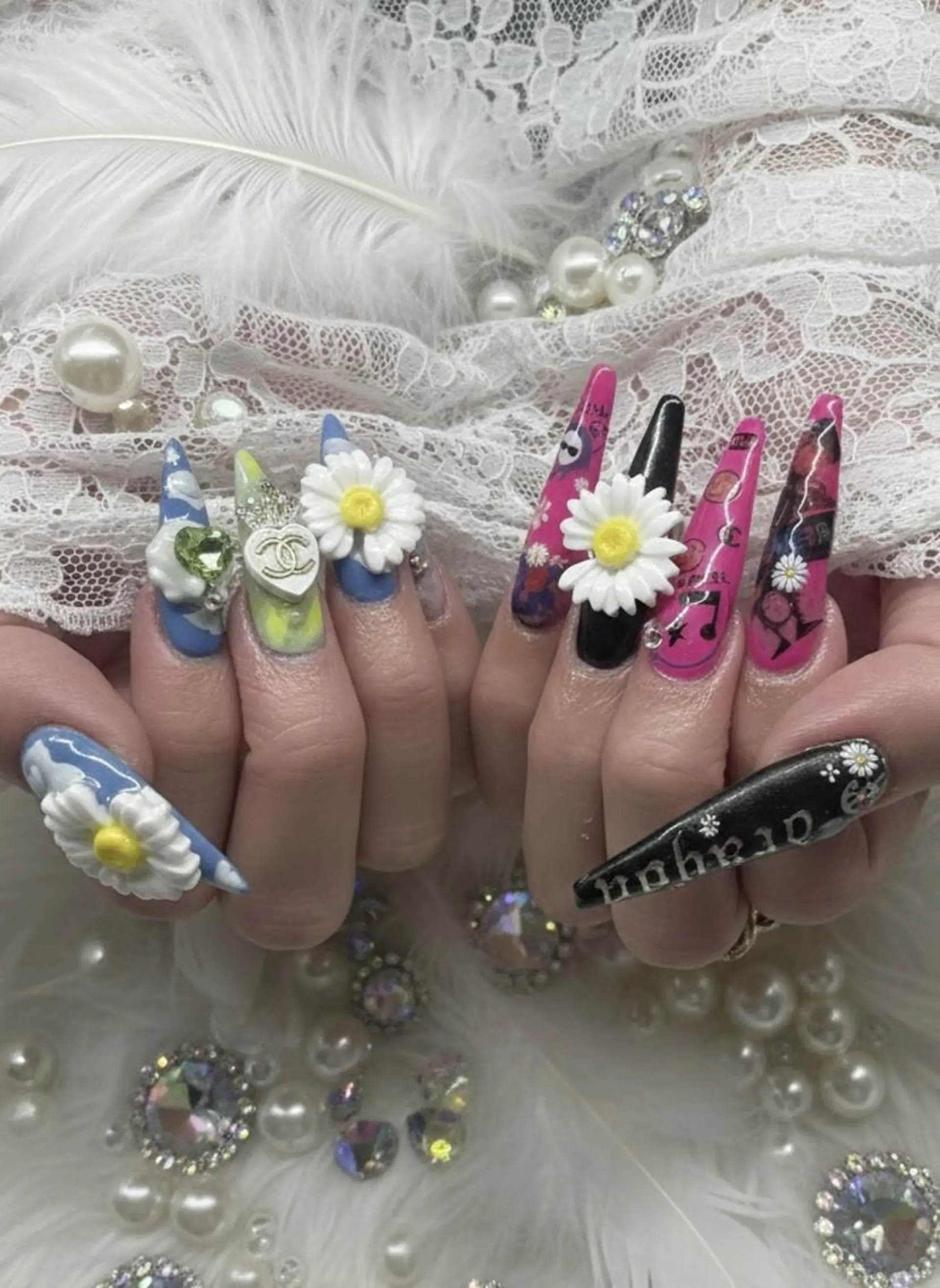 ネイル ハンドネイル 24時間営業 UNABOMBAのネイルデザイン