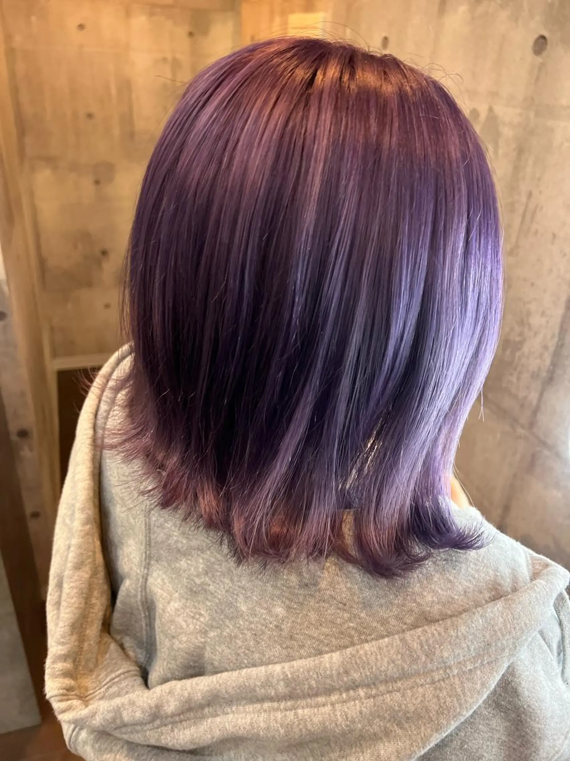 ミディアム カラー ヘアアレンジ シールエクステ ミディアムパーマ バレイヤージュ ダブルカラー グラデーションカラー ミルクティーハイトー ン💖副店長mikaのヘアスタイル