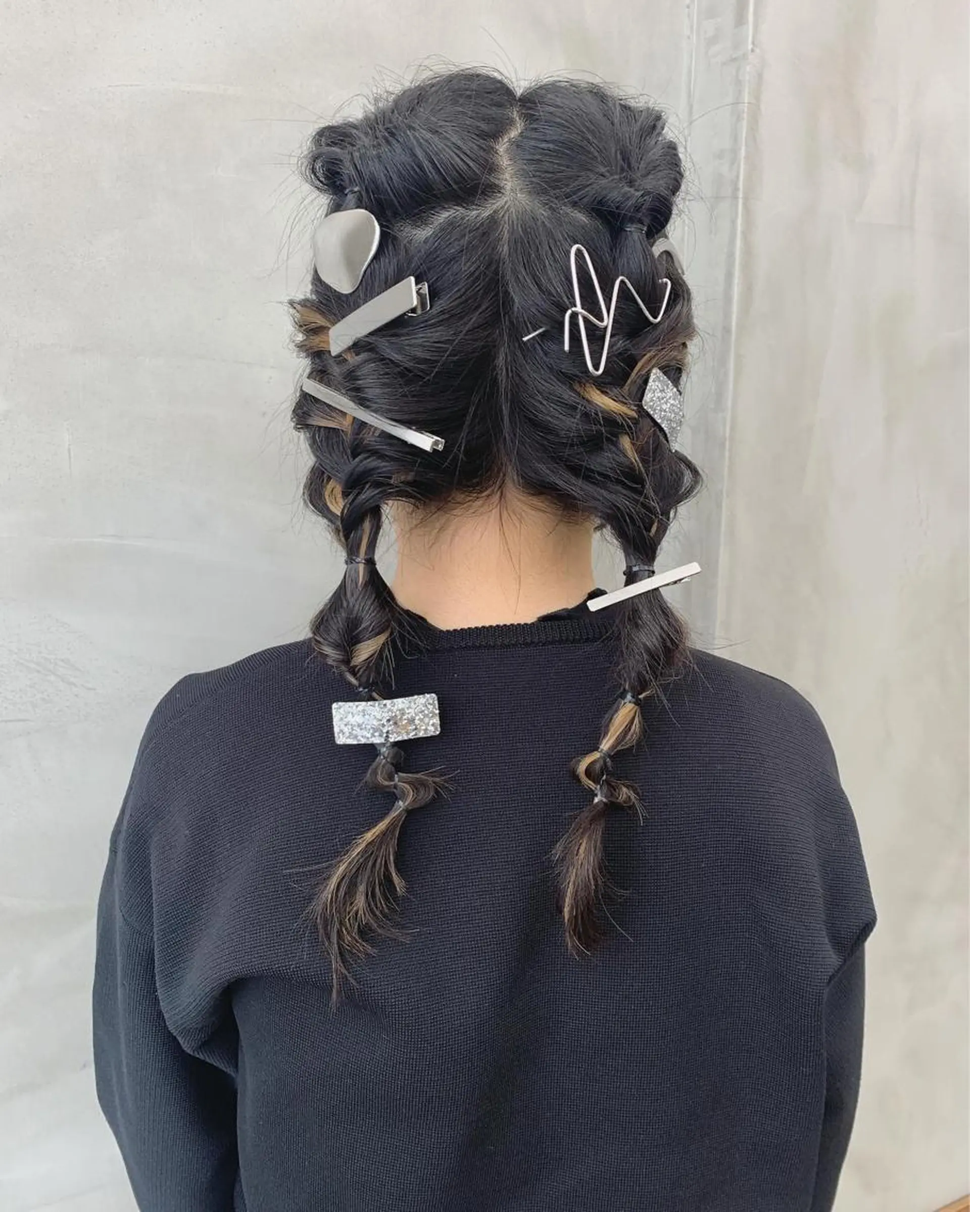 セミロング その他 ブームボックス所属・🐝ハイトーンカラー hachi🐝のヘアスタイル