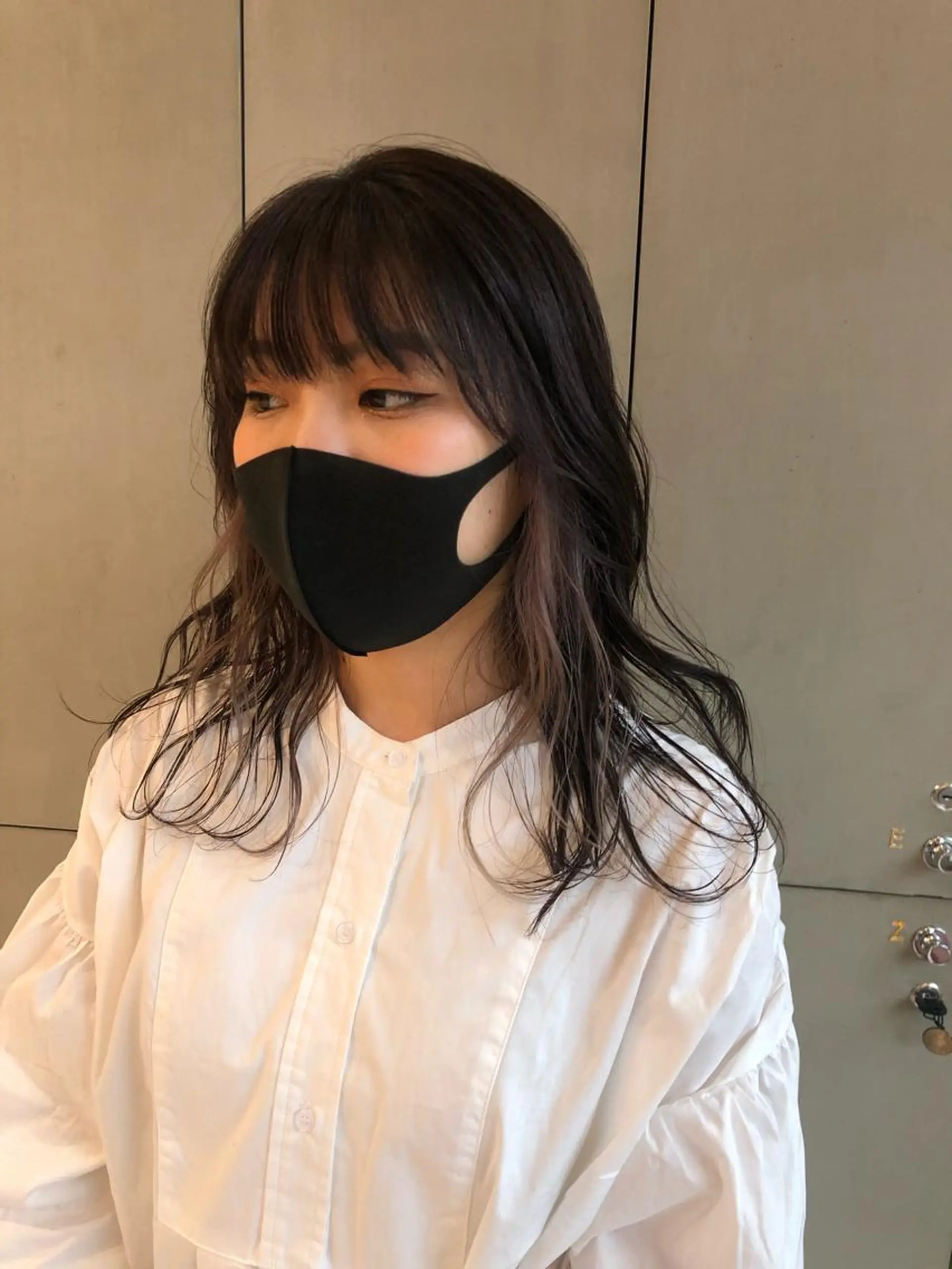 セミロング カラー ベージュカラー イヤリングカラー ピンクカラー ピンクベージュ 古屋 花織のヘアスタイル