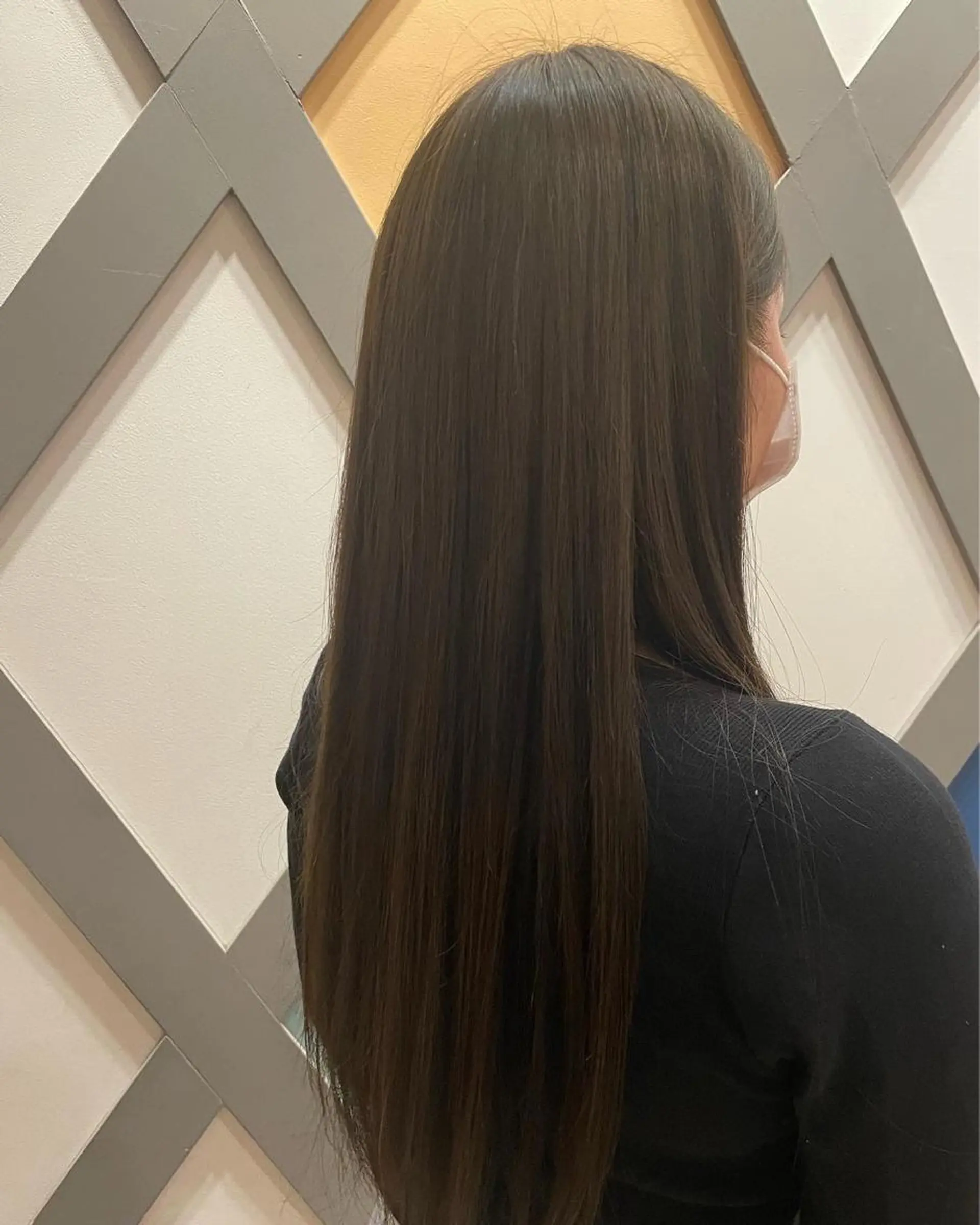 ロング カラー 透明感カラー 内藤 すずなのヘアスタイル