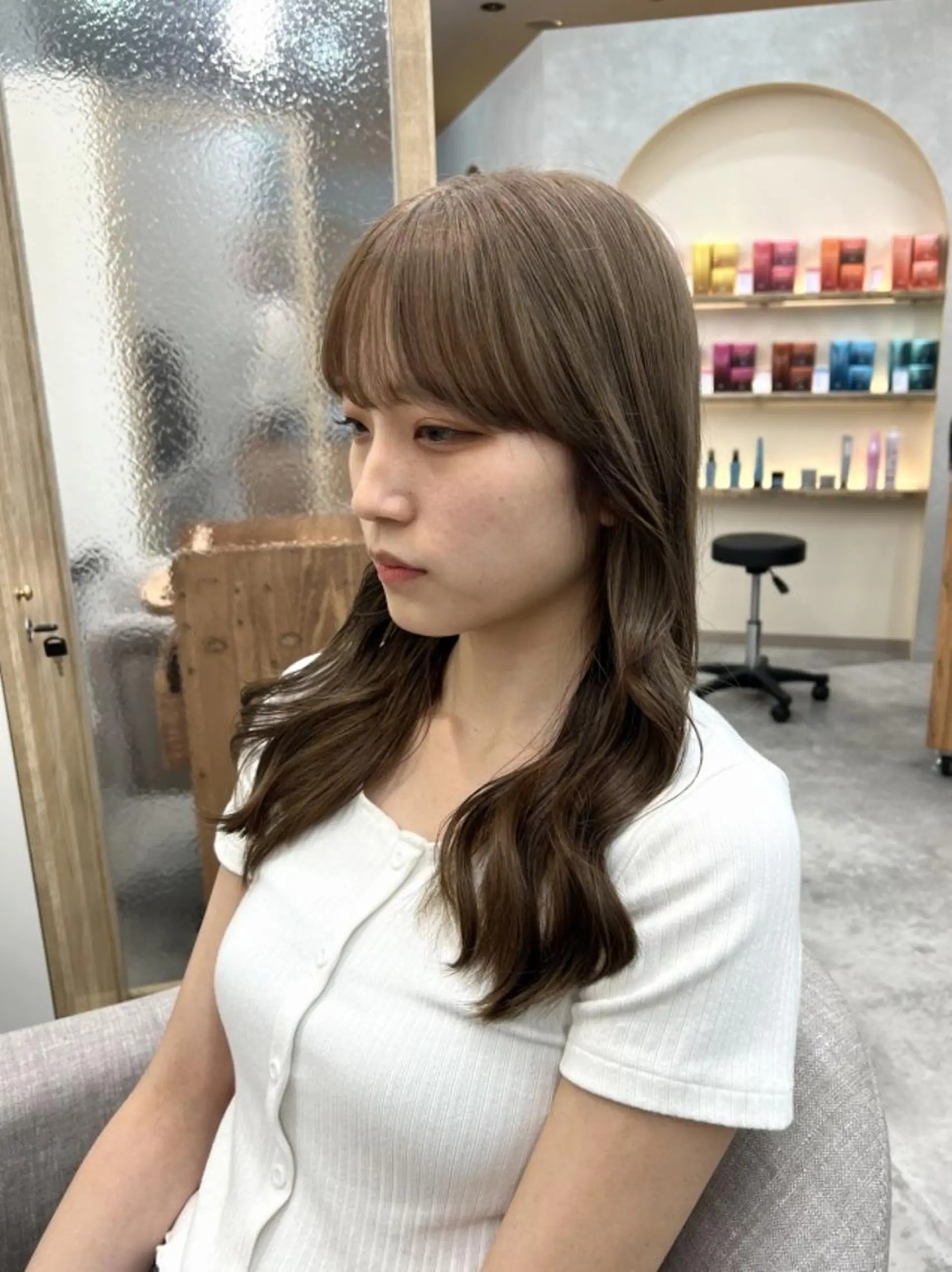ロング カラー ブリーチ Ami アミのヘアスタイル
