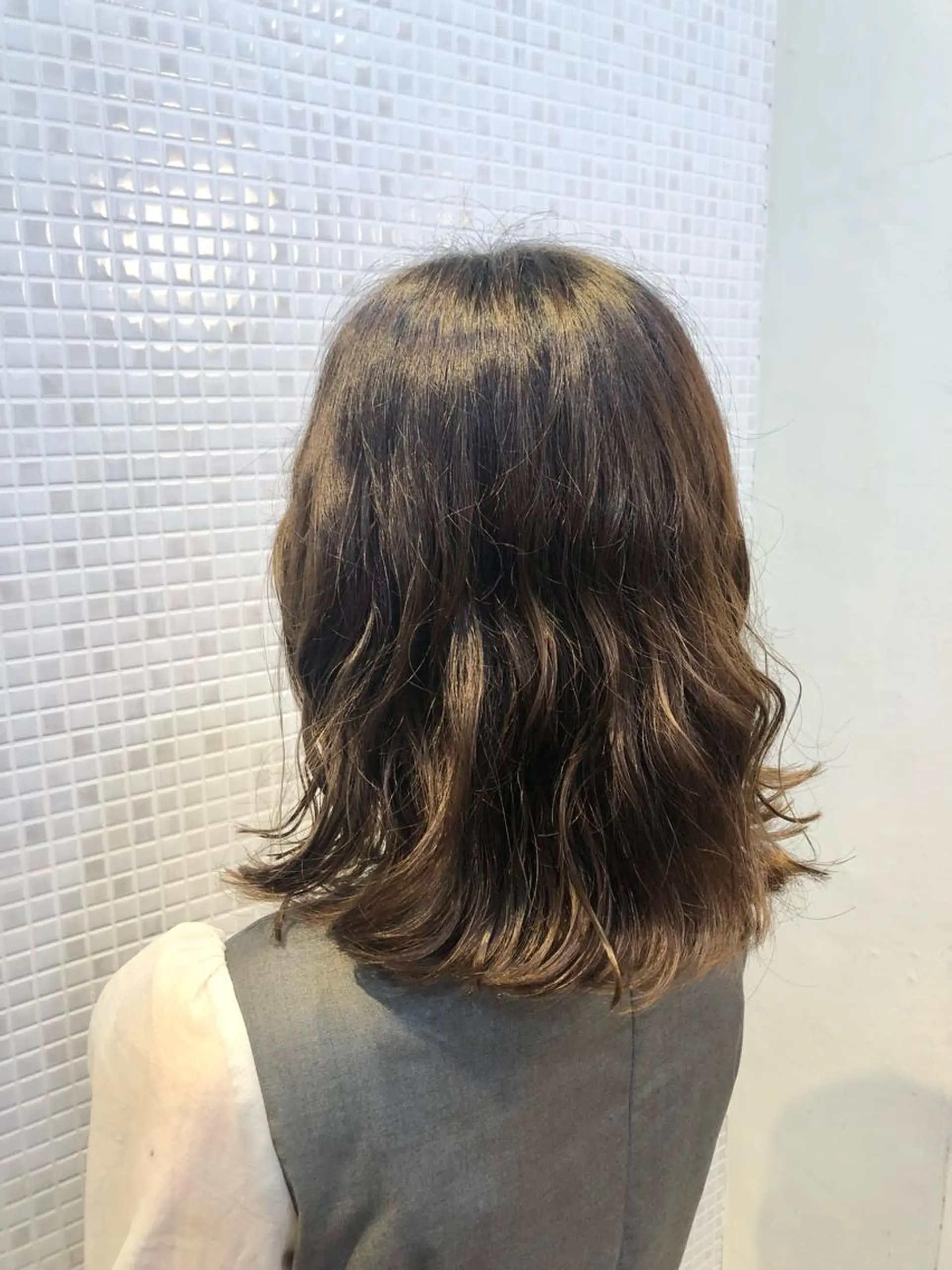 ミディアム パーマ カット パーマ トリートメント 岩谷 愛依のヘアスタイル