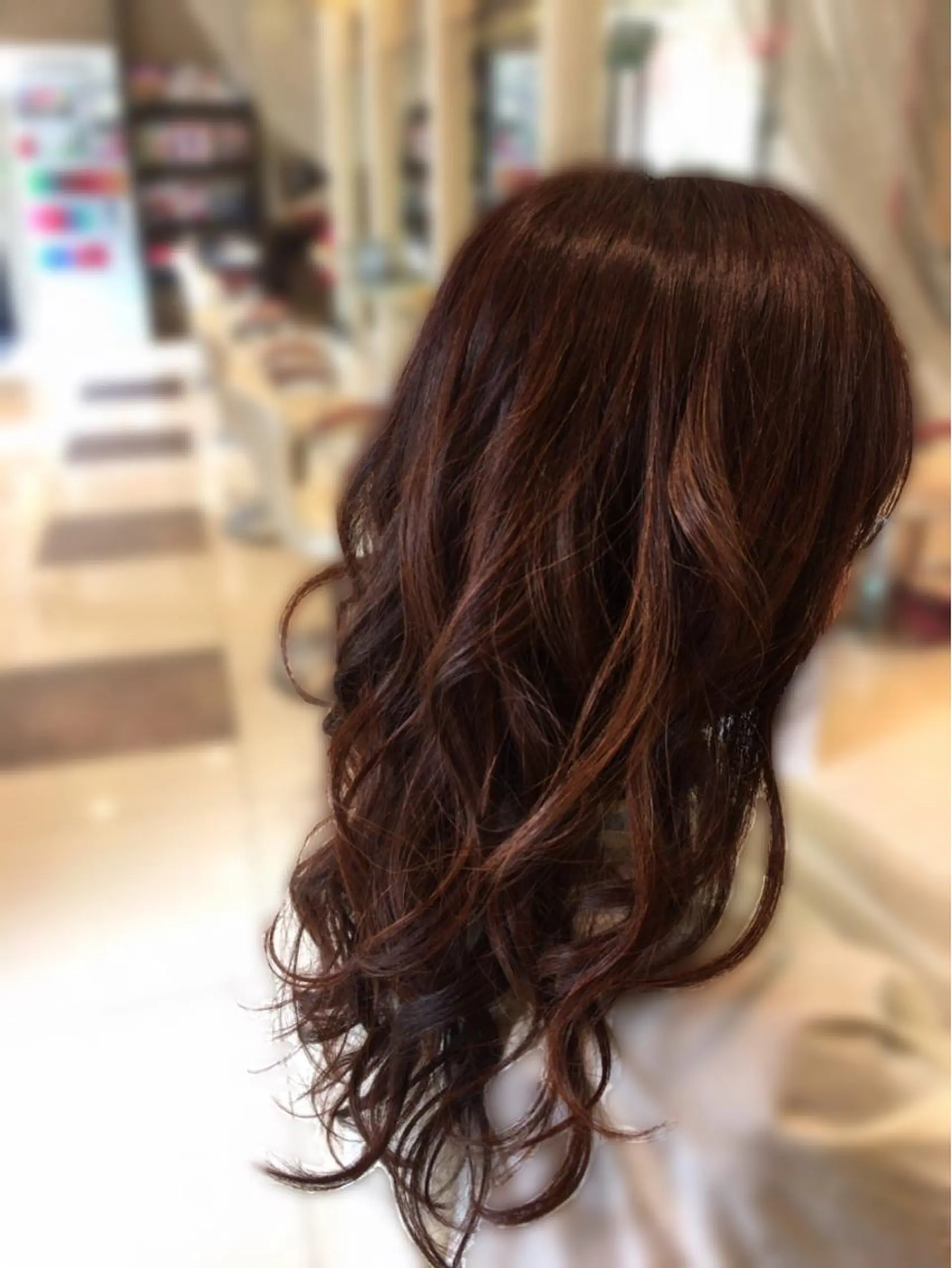 ロング カラー ハイライトカラー ピンクカラー ルビー ハイライト i-Dear -studio Kobe-所属・横野 孝志のヘアスタイル