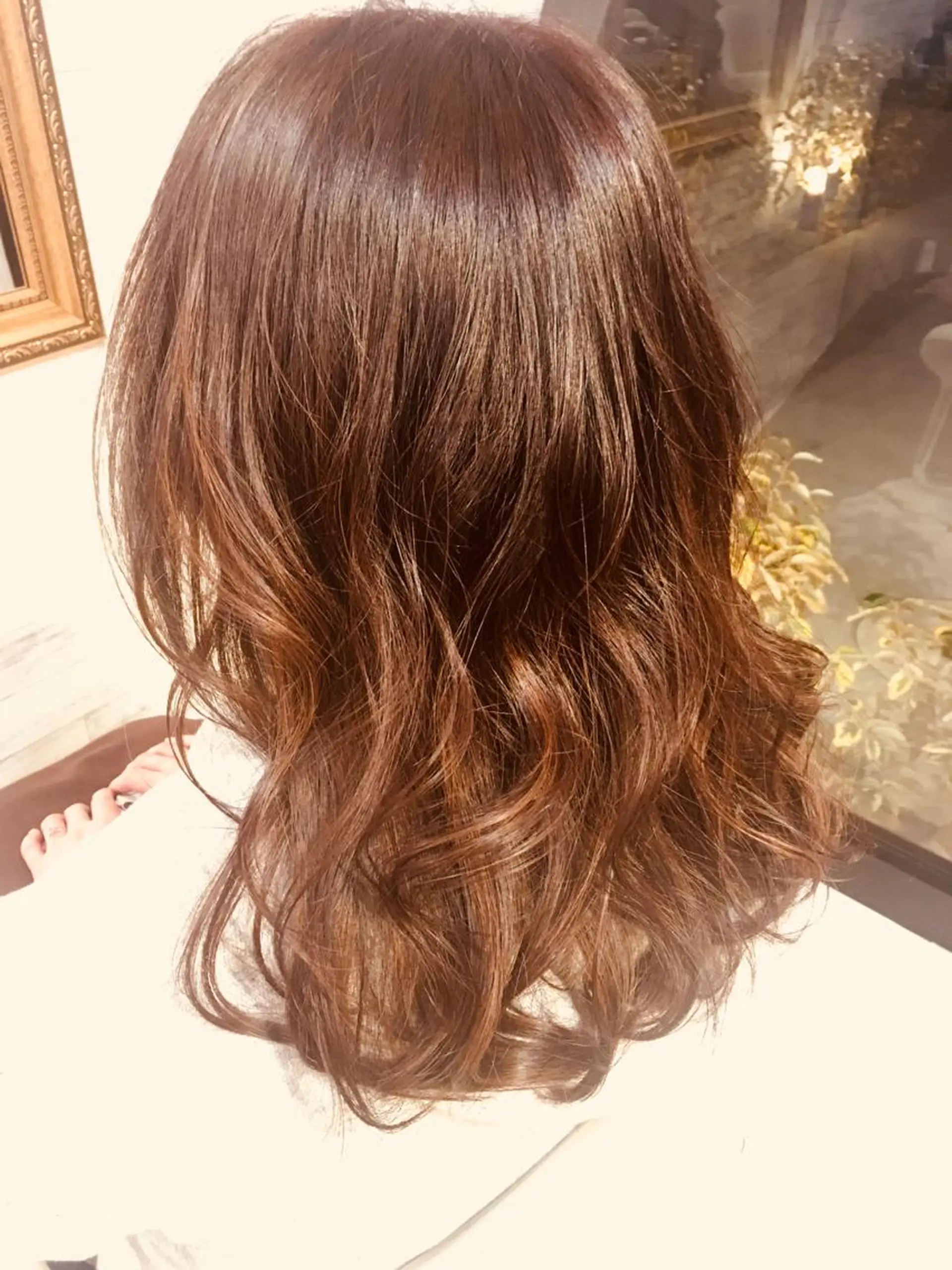 ミディアム カラー バレイヤージュ グラデーションカラー ピンクカラー レイヤーカット カット ヘアカラー トリートメント MARDI GRAS 蘭丸のヘアスタイル