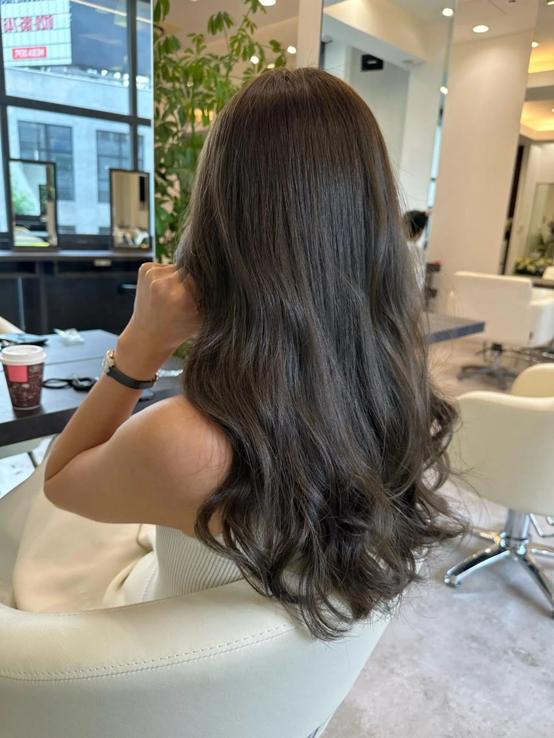ロング カラー カット ヘアカラー トリートメント ✨大人韓国風レイヤー ✨吉原 潤✨のヘアスタイル