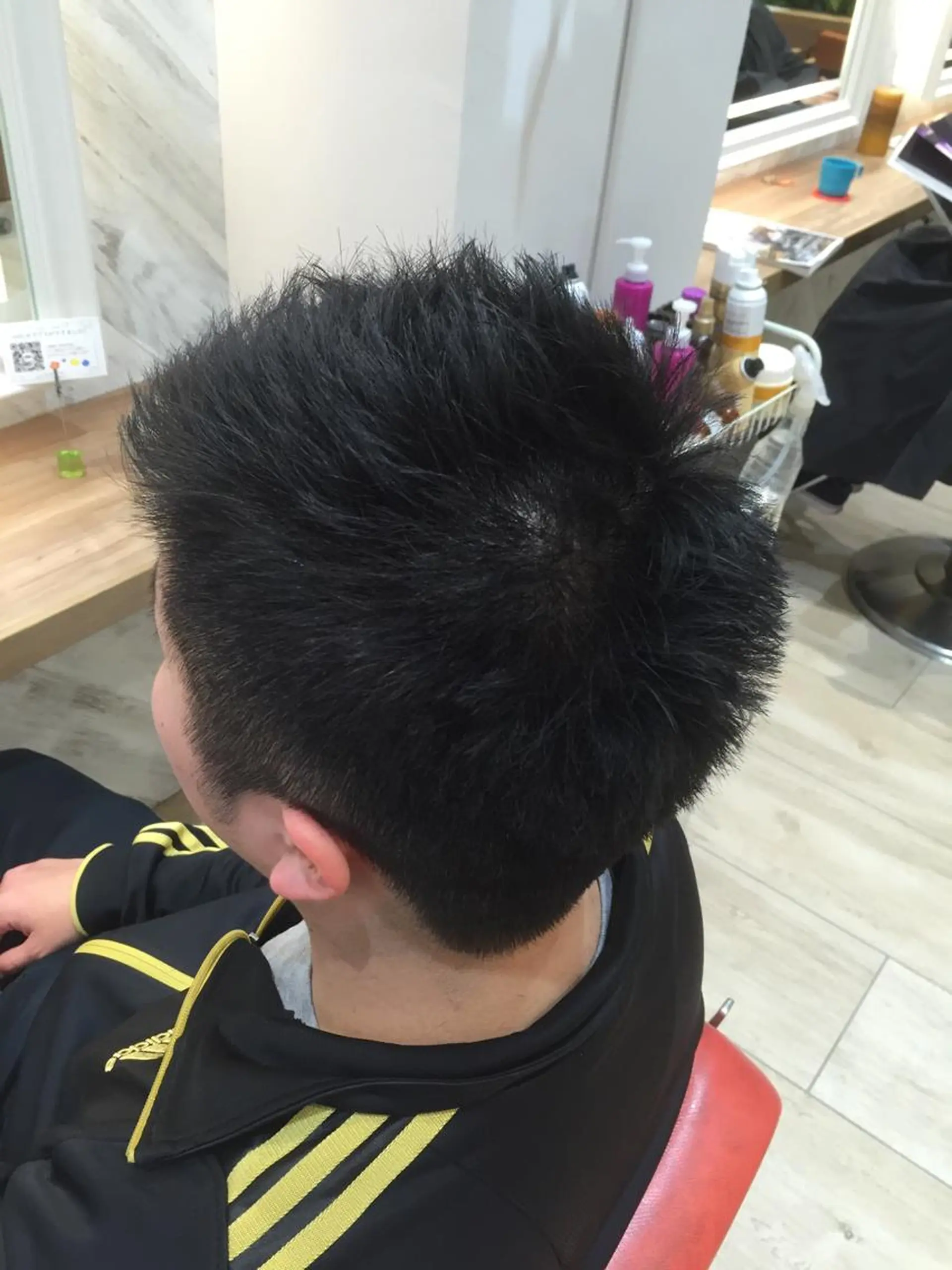 ショート メンズ 吉岡 三四朗のヘアスタイル