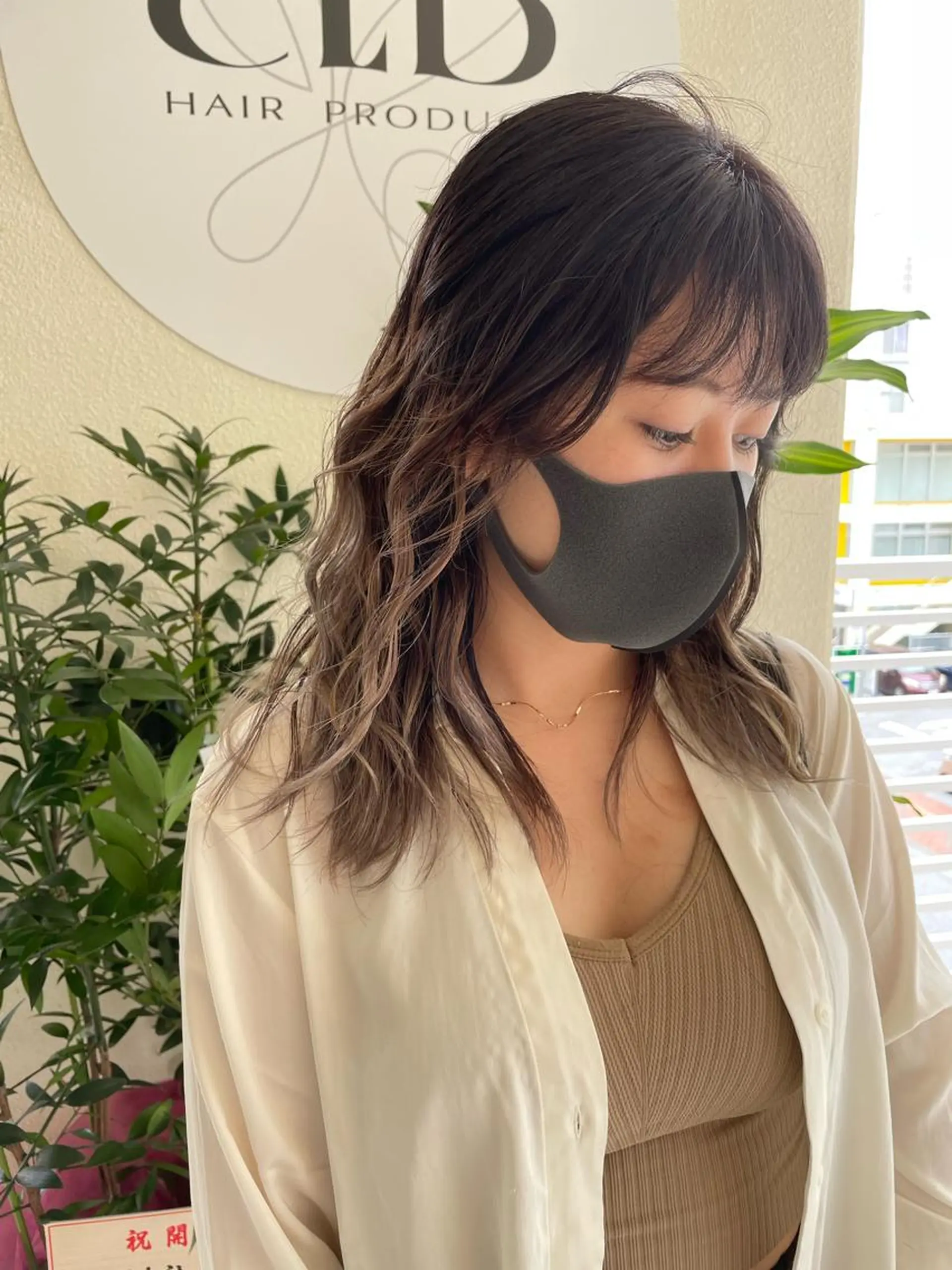 ミディアム 切りっぱなしボブ ショートボブ ミディアムパーマ ミストバング ボブ C’LD hair  produce /シールドヘア所属・モテ髪/ボブ/ショー ト/アダチフウトのヘアスタイル