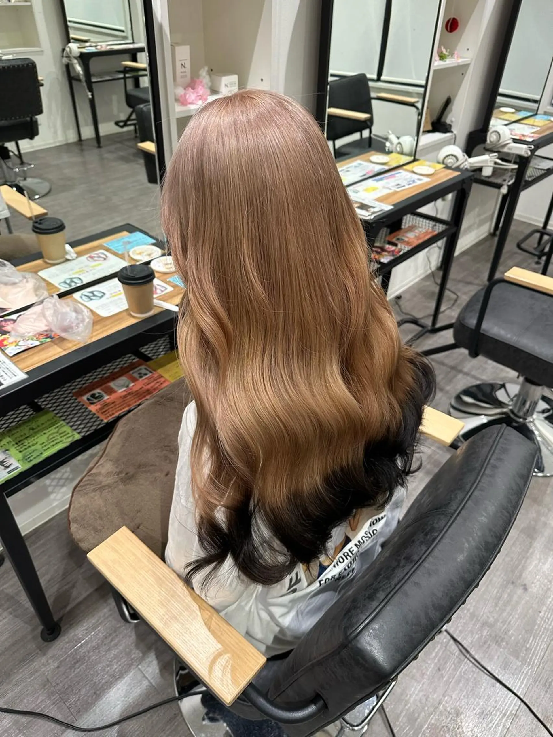 ロング カラー 狐カラー 上田 紗也のヘアスタイル