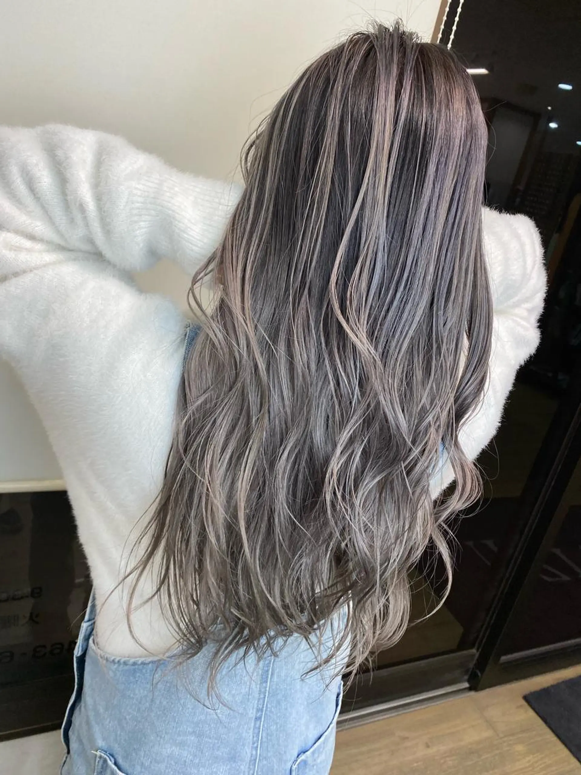 ロング カラー ヘアカラー peg.hair所属・ブリーチカラー🫧 森　凪沙のヘアスタイル