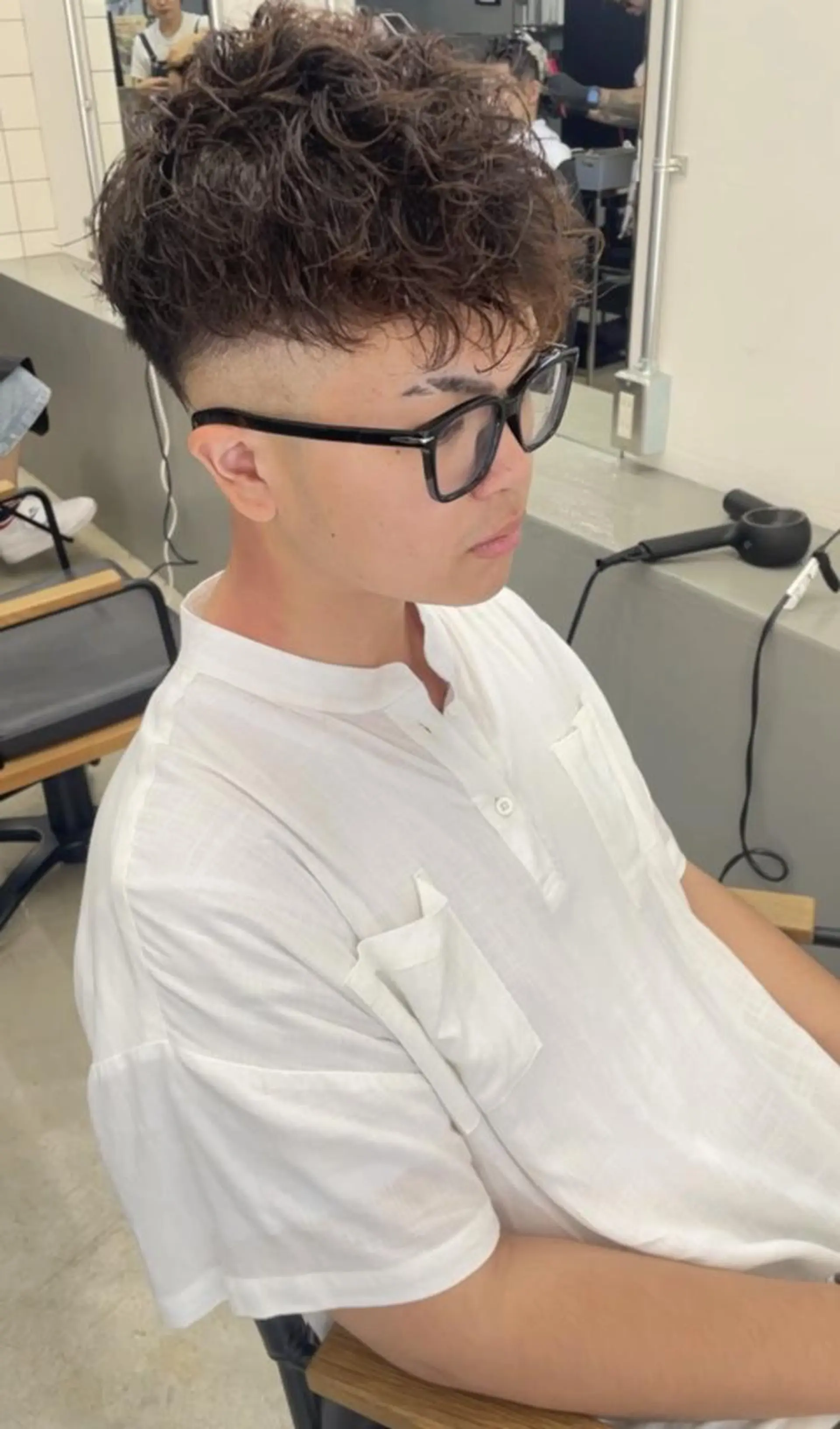 ショート ハイライト ウルフカット ツイストパーマ カット パーマ メンズ専門サロン wokeのヘアスタイル