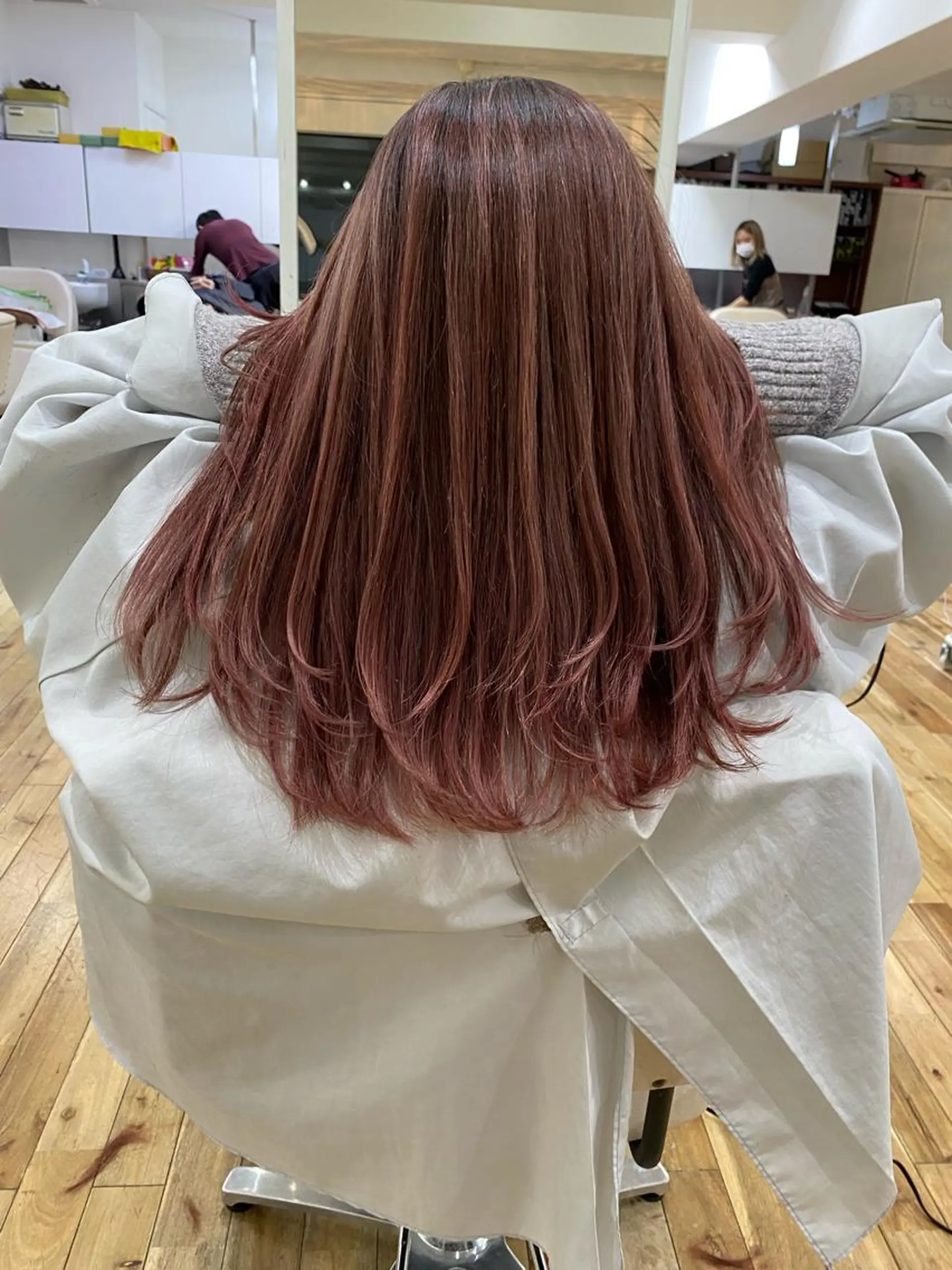 セミロング カラー ヘアアレンジ カット ヘアカラー トリートメント 久米 治仁のヘアスタイル
