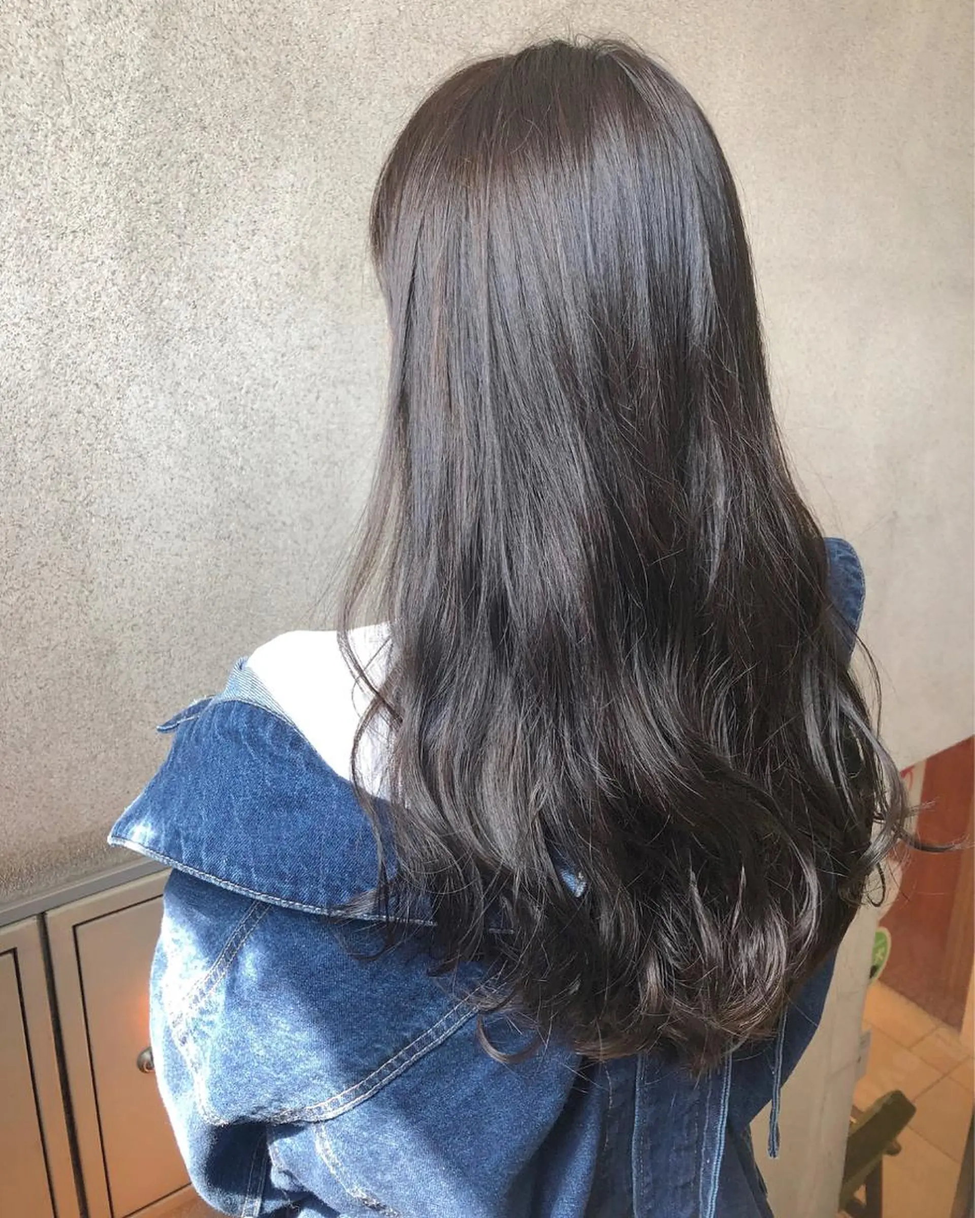 セミロング カラー ヘアアレンジ ブリーチ ブリーチなしカラー salowin JIYUGAOKA所属・マンツーマン半個室 tamuraのヘアスタイル