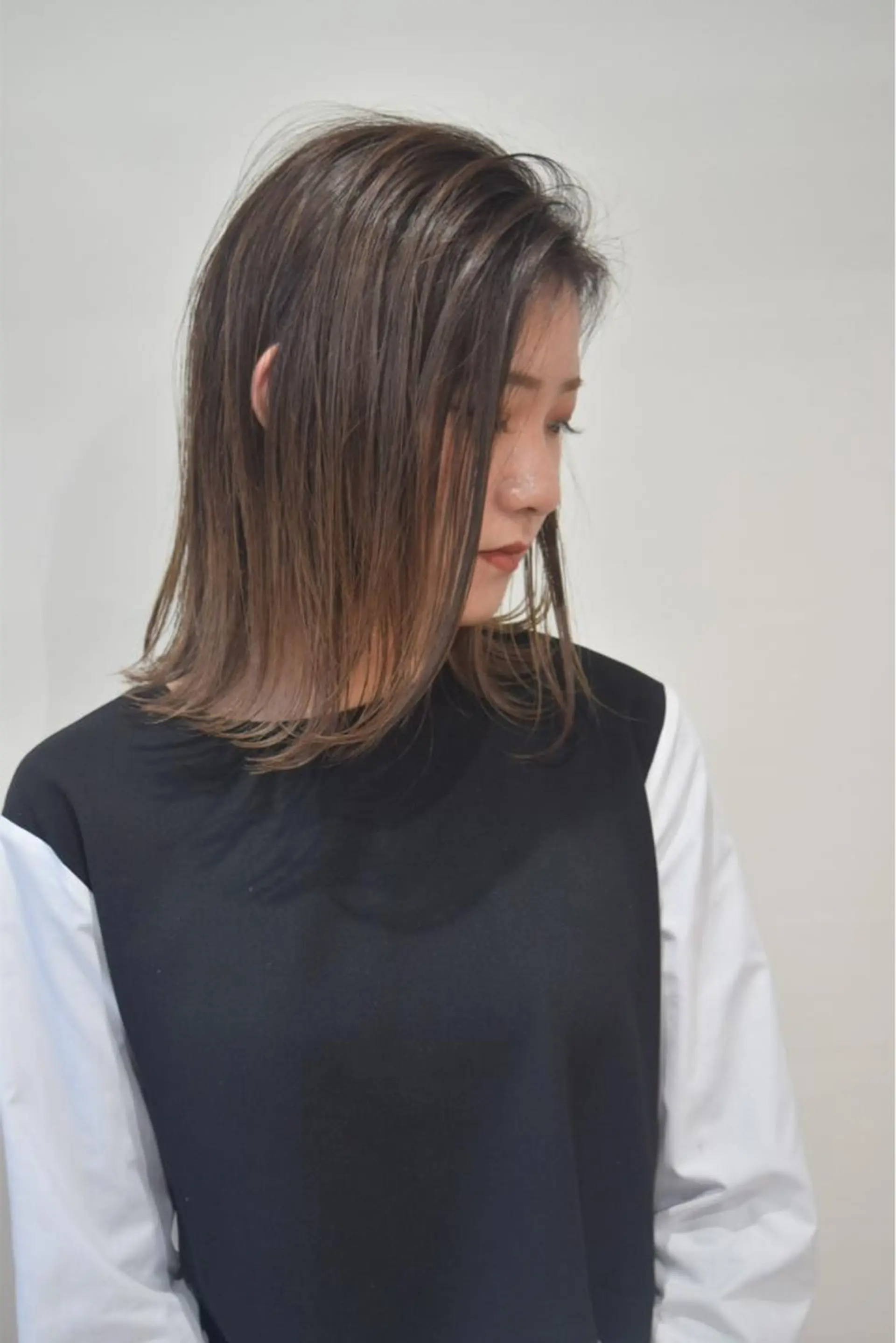 ショート カラー ベージュカラー グラデーションカラー ハイトーンカラー RYUのヘアスタイル
