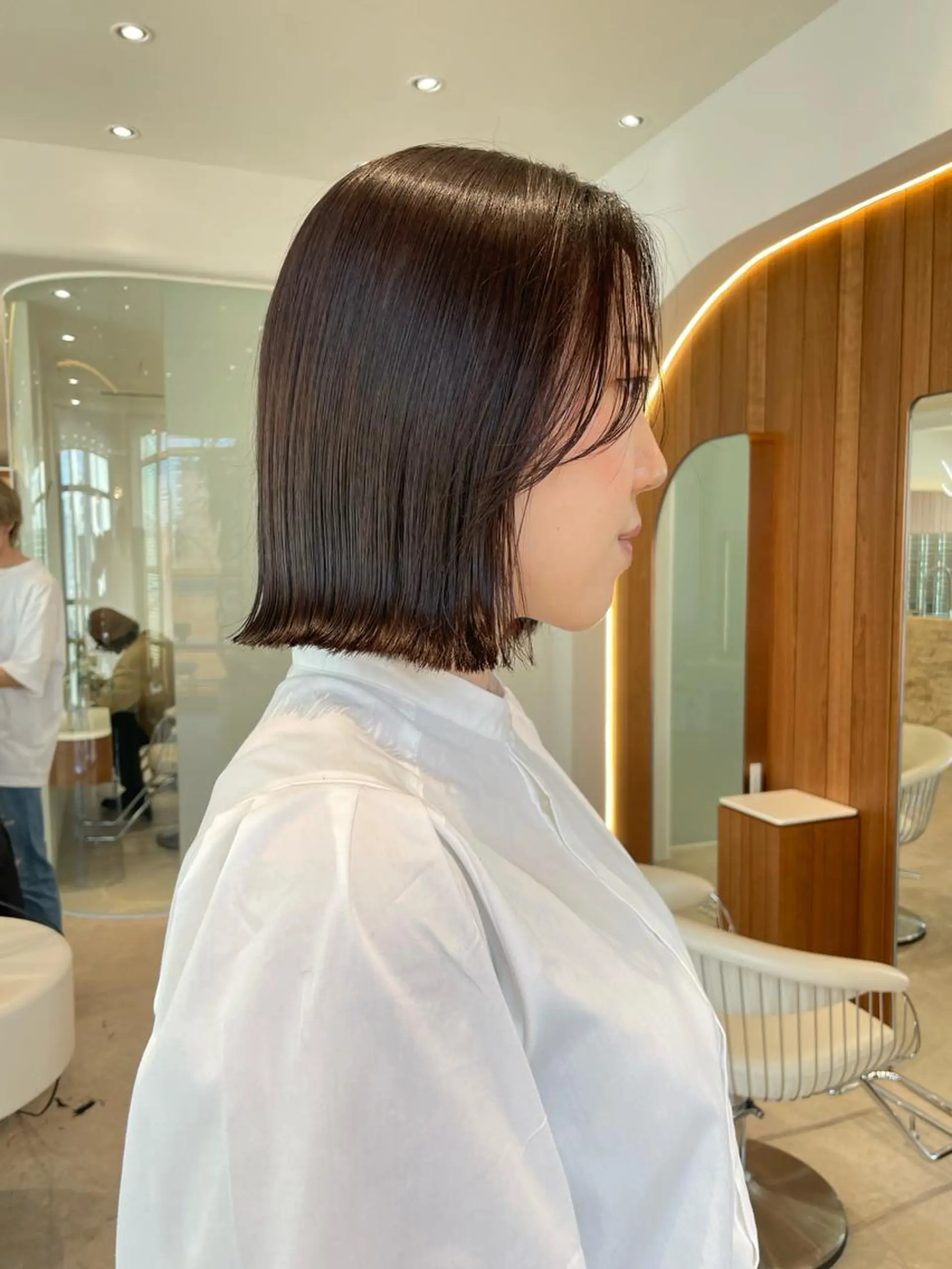 ミディアム 外ハネヘア カット ヘアカラー トリートメント HAVANA MIZUKIのヘアスタイル