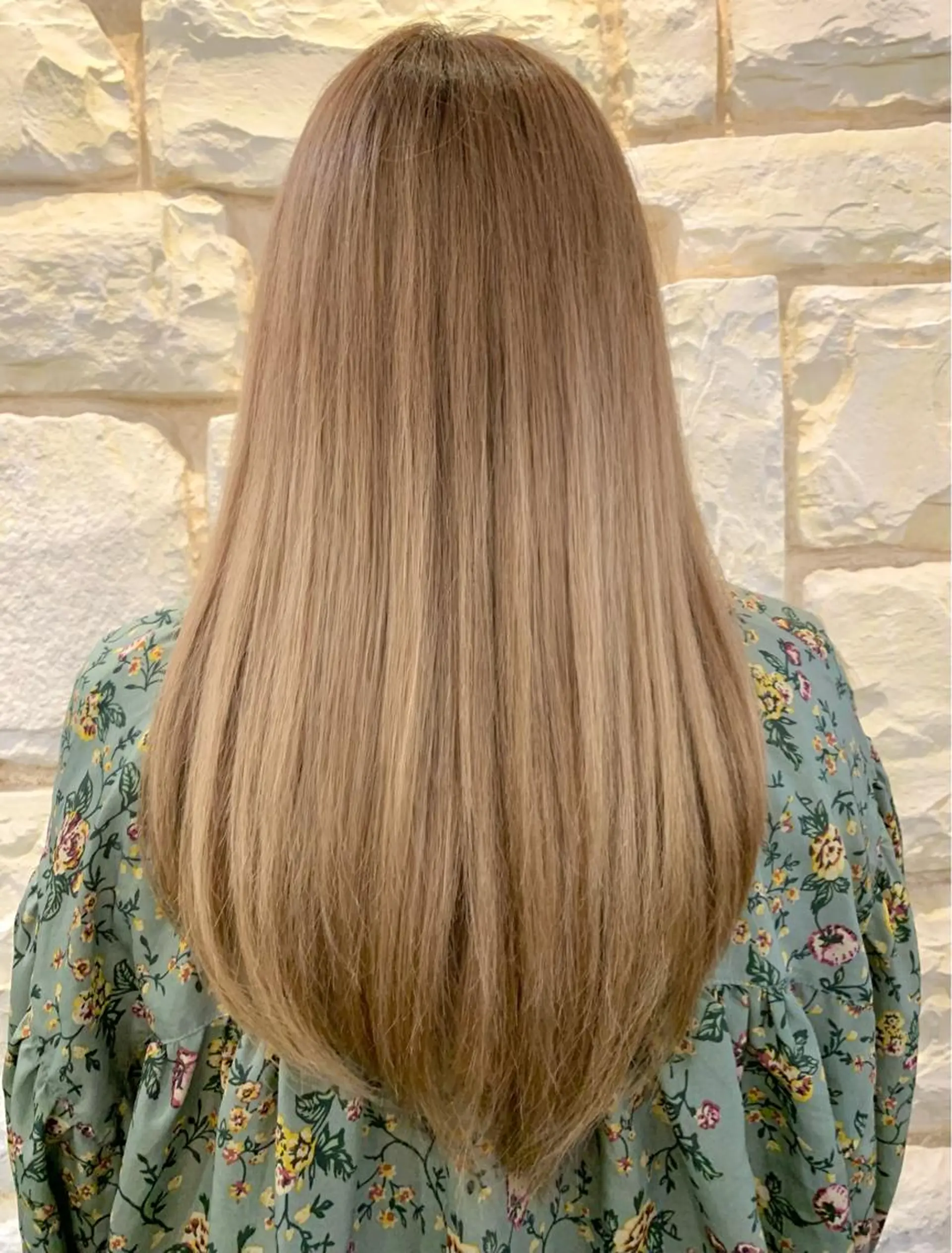 ロング 石原 姫菜のヘアスタイル