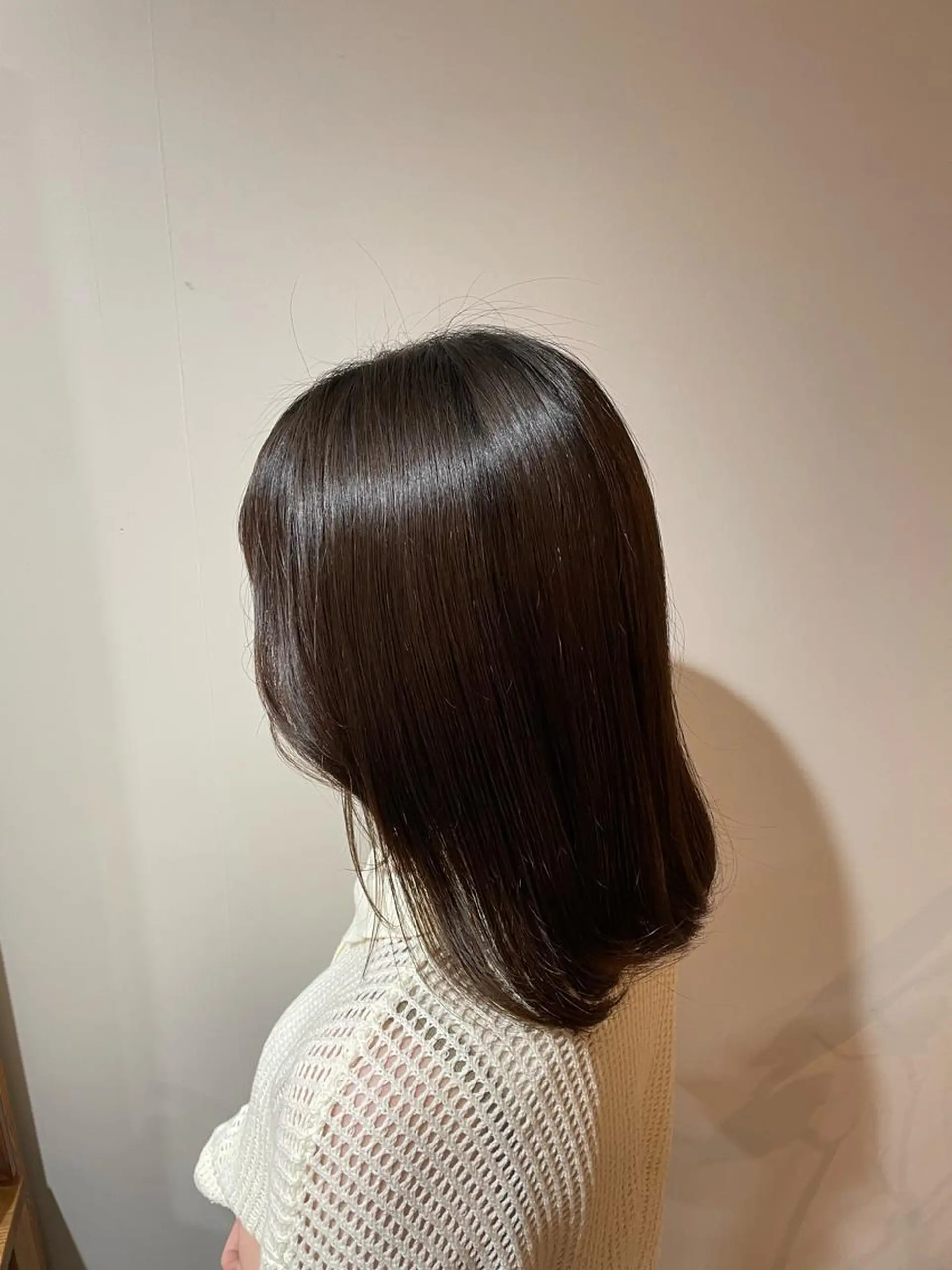 セミロング アライ レンカのヘアスタイル