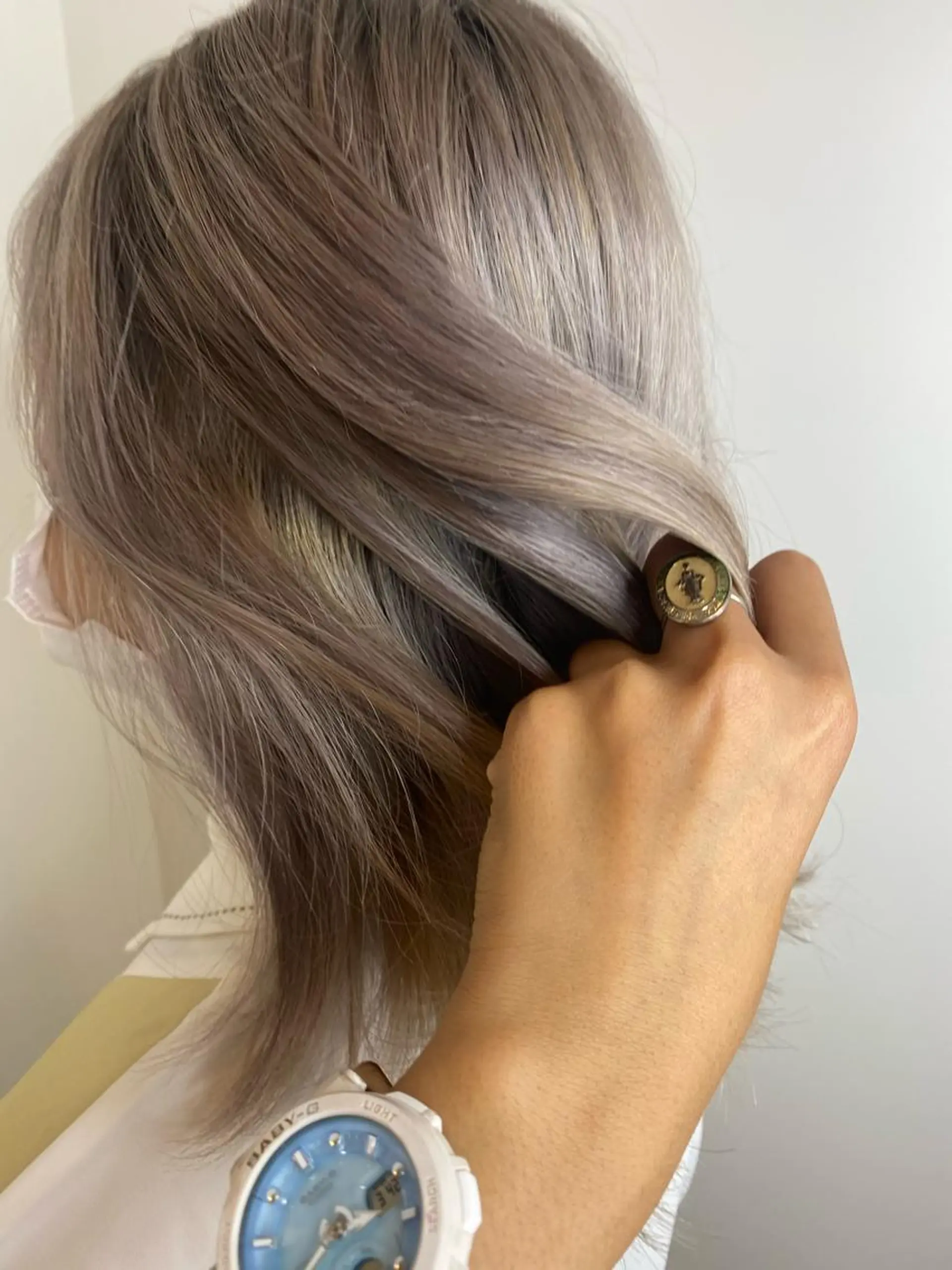ミディアム パープルカラー ma naのヘアスタイル