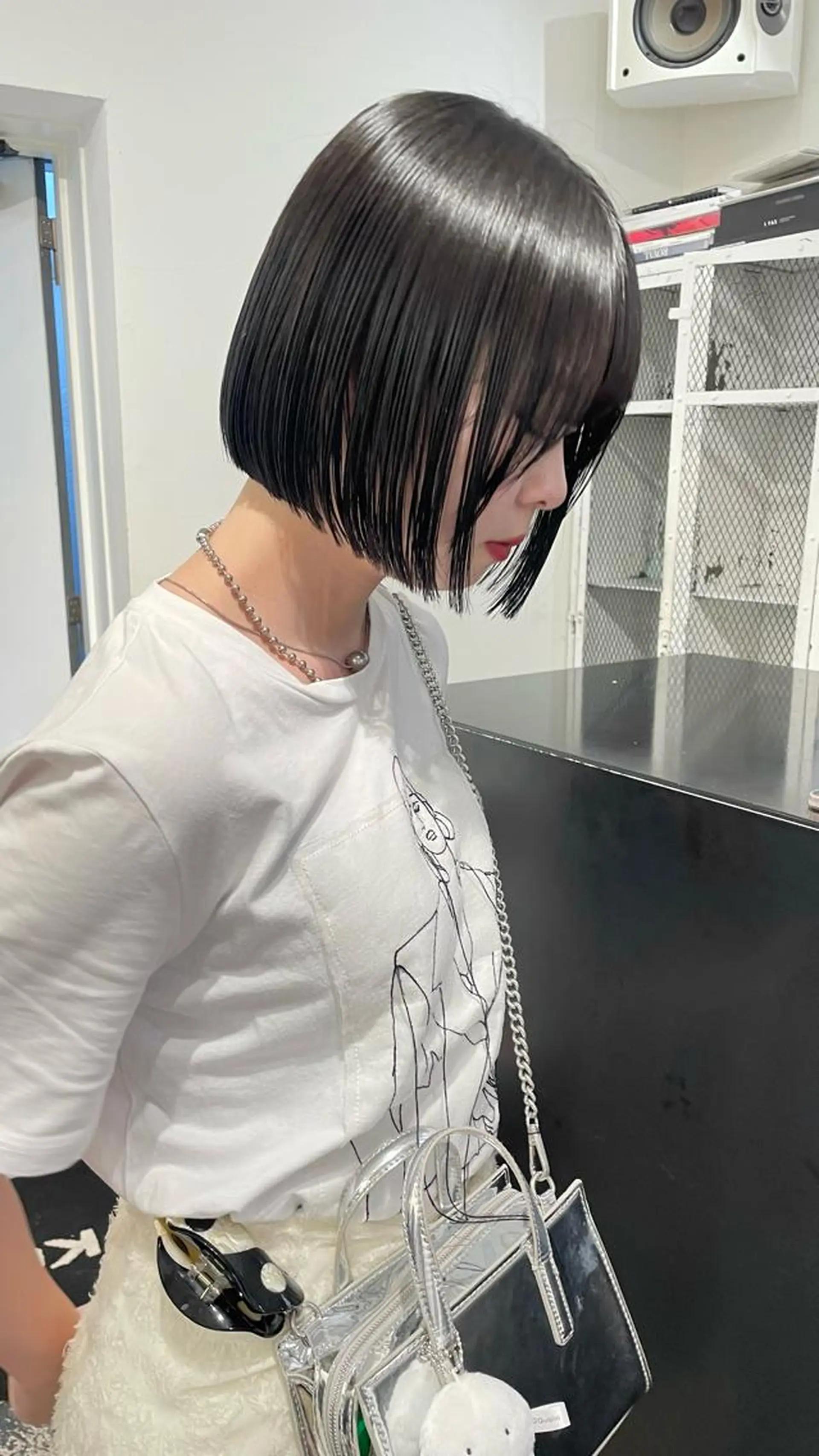 ショート カラー パーマ ヘアアレンジ メンズ キッズ ネイル マツエク・マツパ アイブロウ 黒髪 ケアカラー 眉カラー ボブ ヘアカラー トリートメント 💗艶髪ハイトー ンAYAKA💗のヘアスタイル