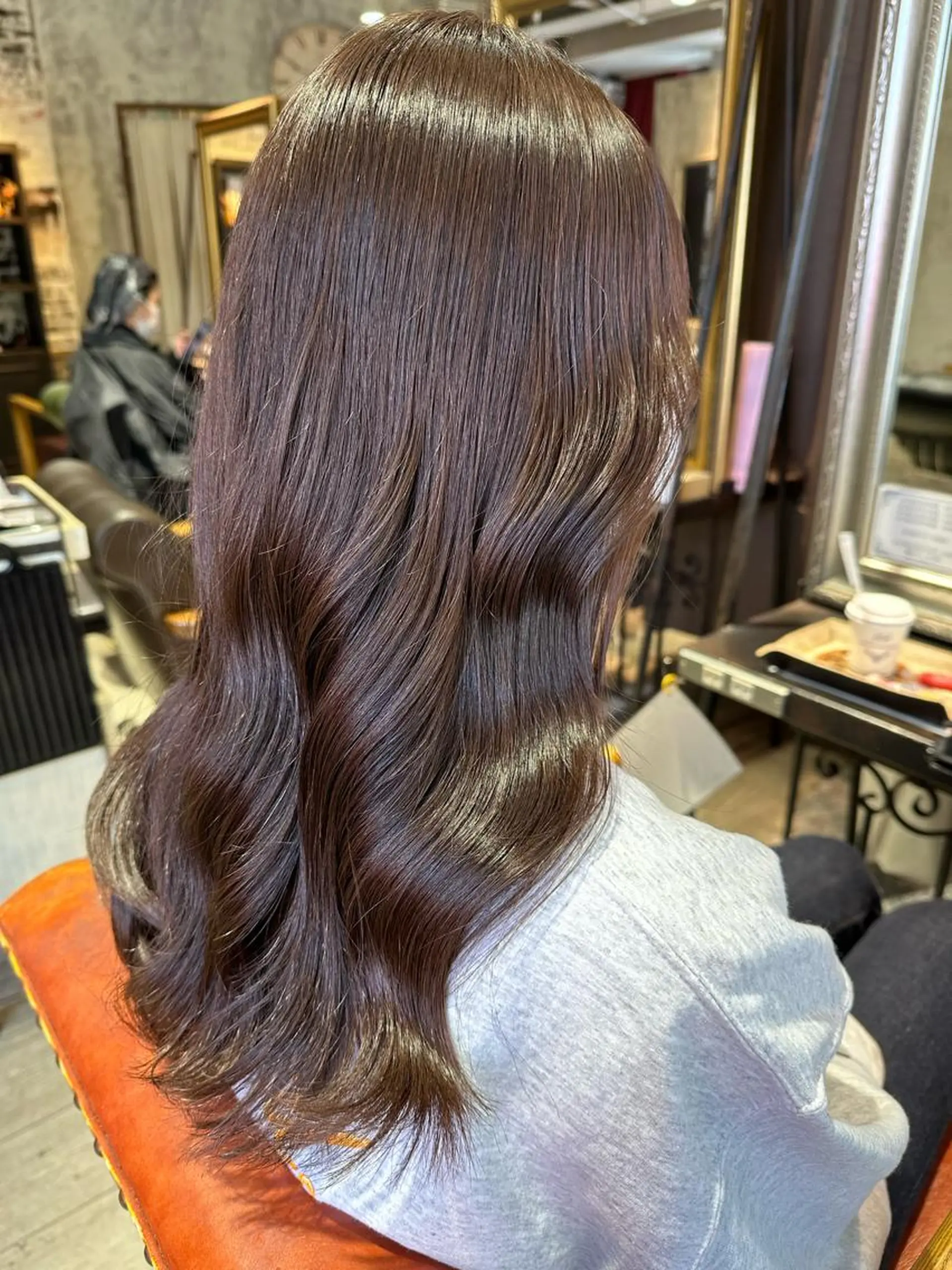 ロング カラー ヘアアレンジ グレージュ 瀧尻 光のヘアスタイル