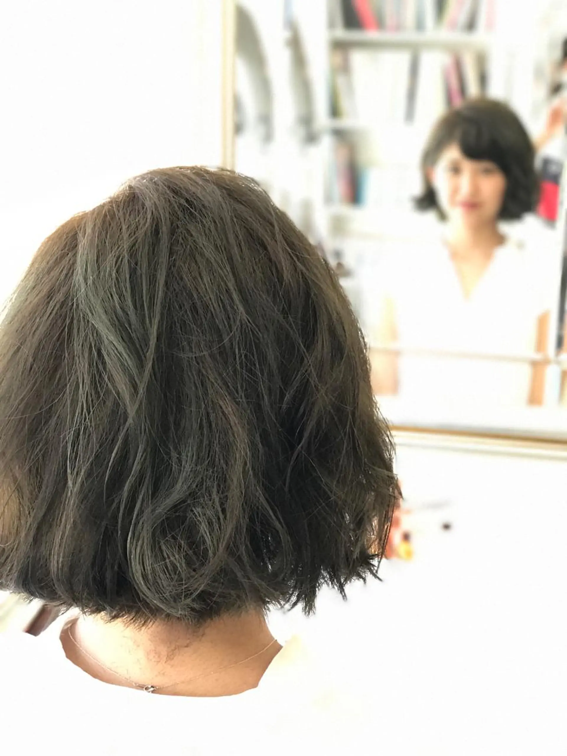 ミディアム カラー イルミナカラー 山内 聡史のヘアスタイル