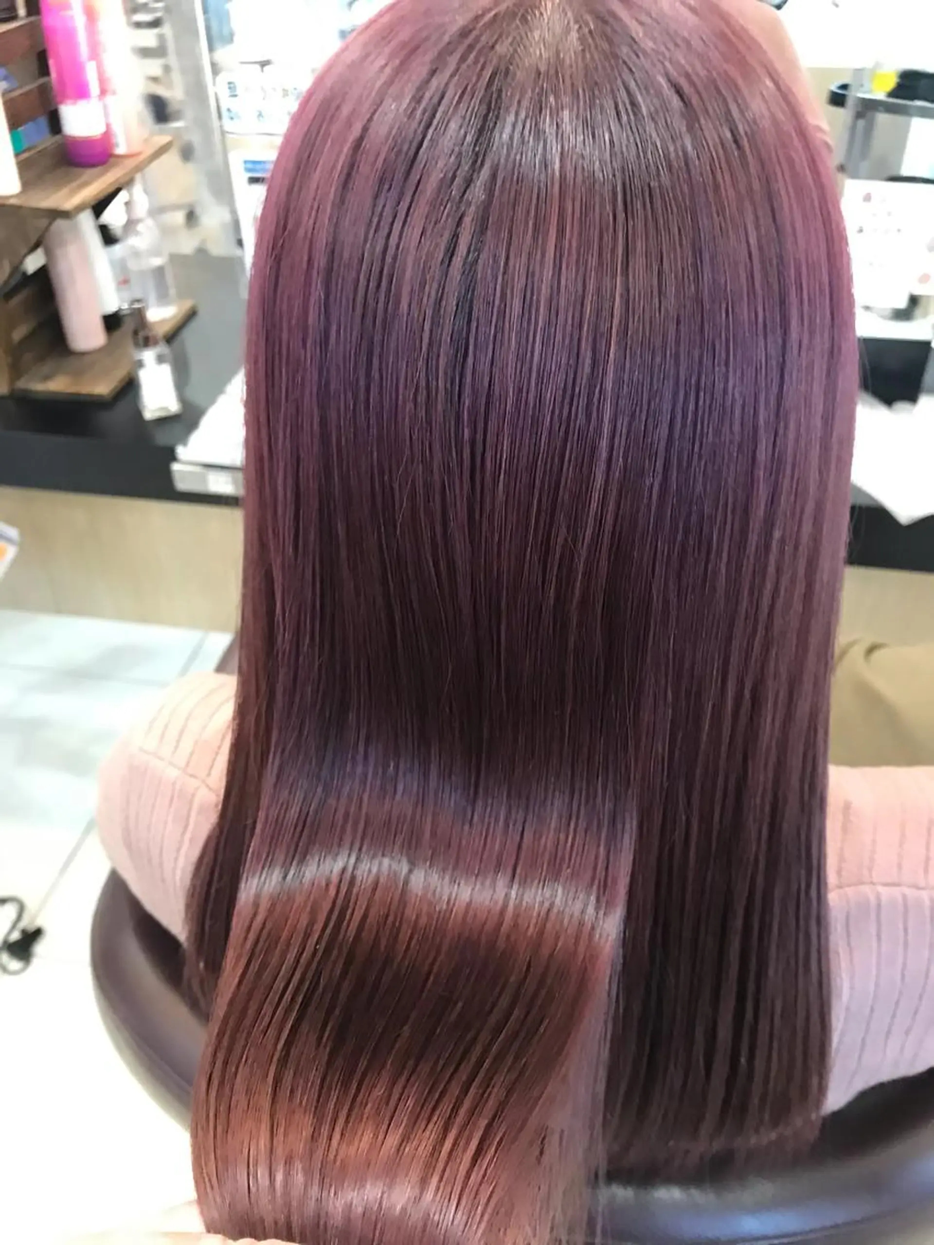 セミロング ヘアカラー yukari 艶髪ヘアのヘアスタイル