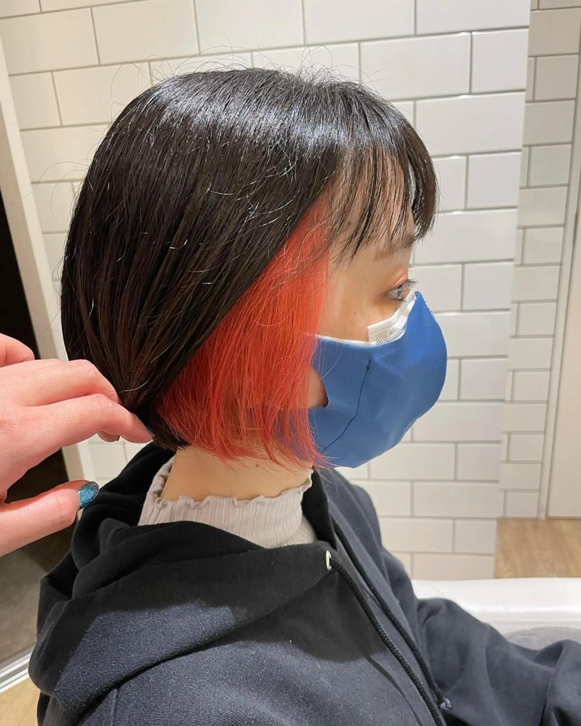 ミディアム カラー パーマ ヘアアレンジ メンズ キッズ ネイル マツエク・マツパ メンズインナーカラー インナーカラー レッドカラー 赤色 🫧垢抜けヘア🫧 SHIORIのヘアスタイル