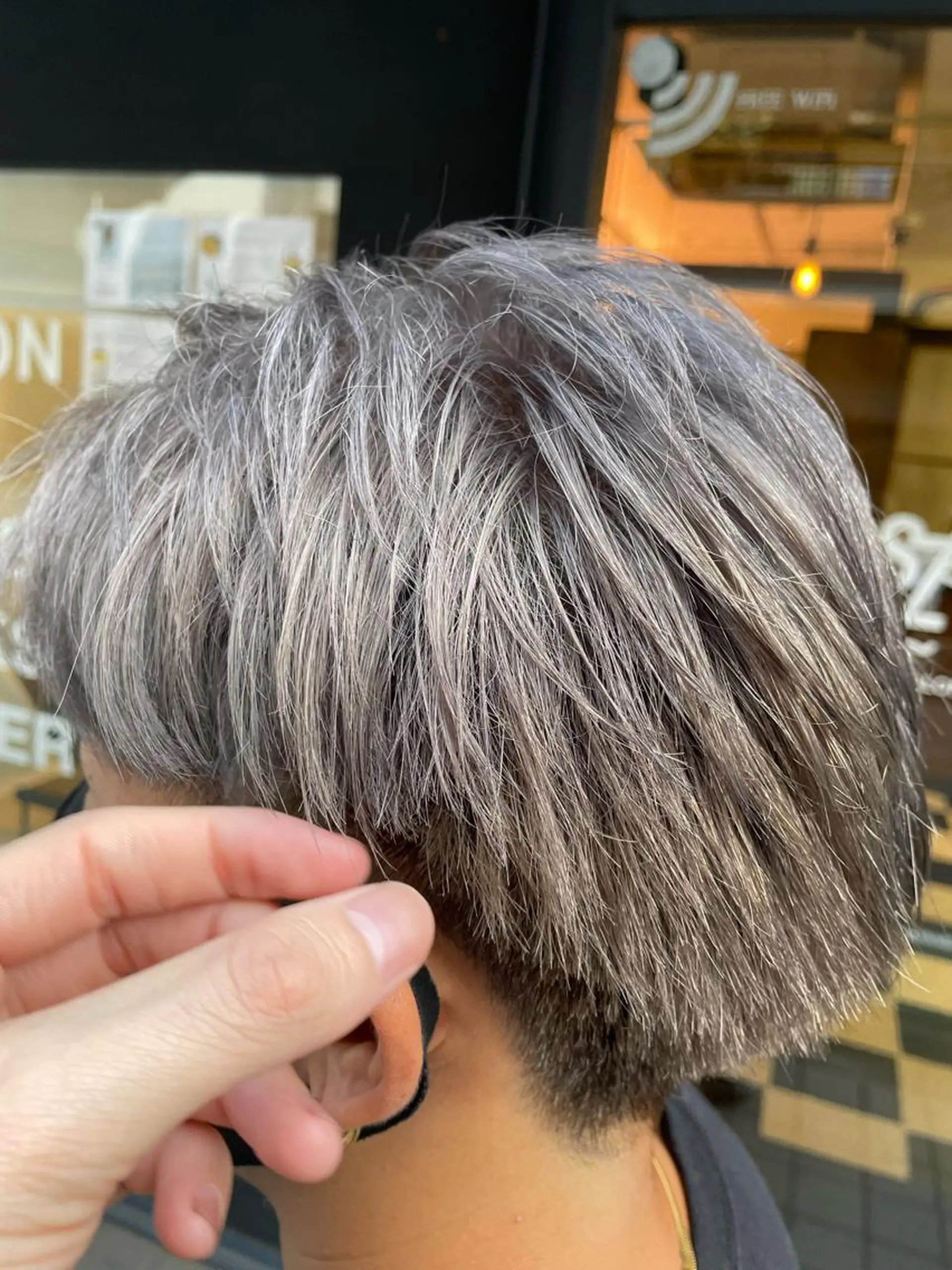 ミディアム カラー メンズ メンズブリーチ ブリーチ ダブルカラー シルバー カット ヘアカラー ⚡️学芸大学 川上拓真⚡️のヘアスタイル