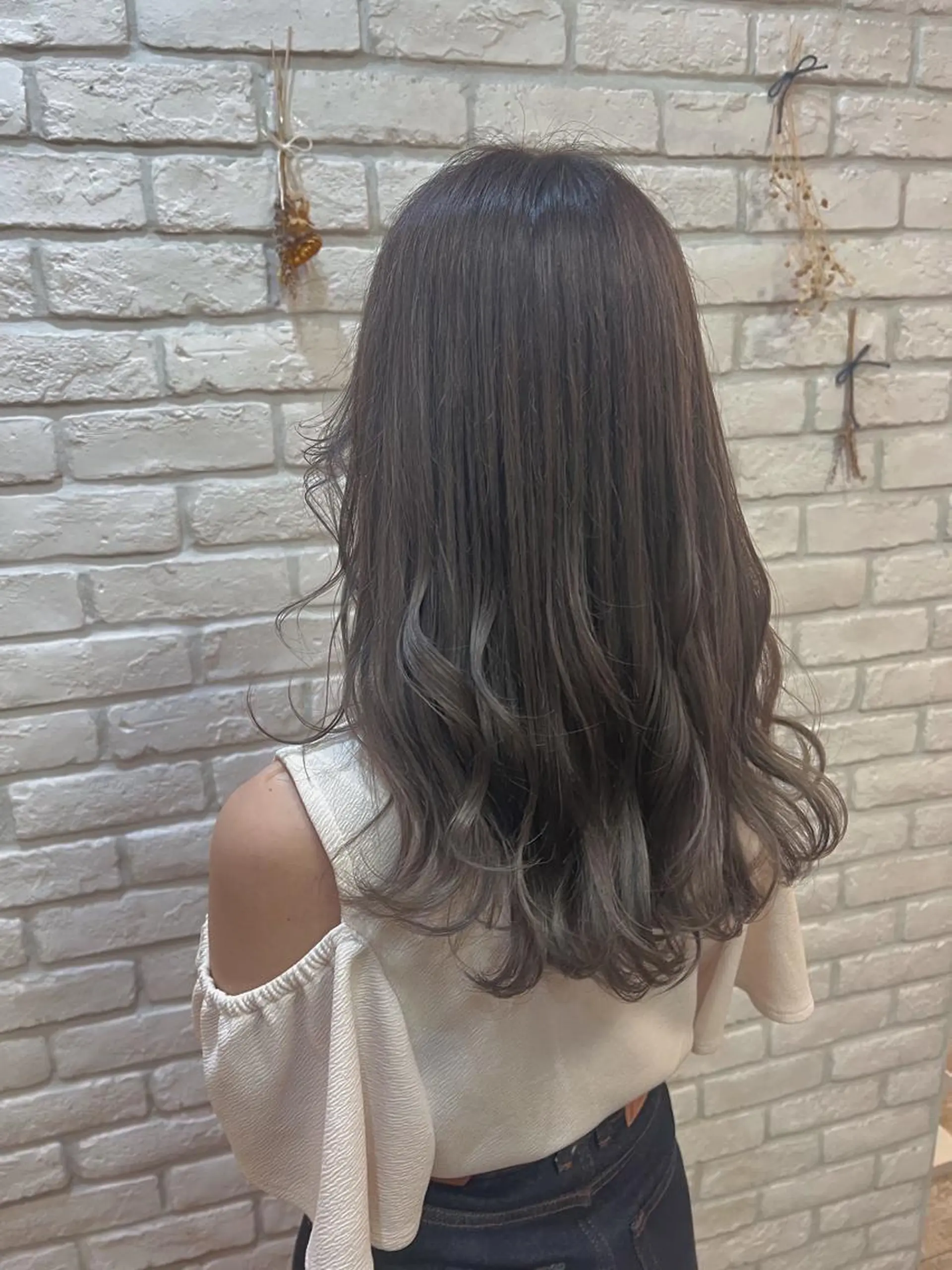 ロング カラー 🎀野崎 美玖𝜗𝜚˚⋆のヘアスタイル