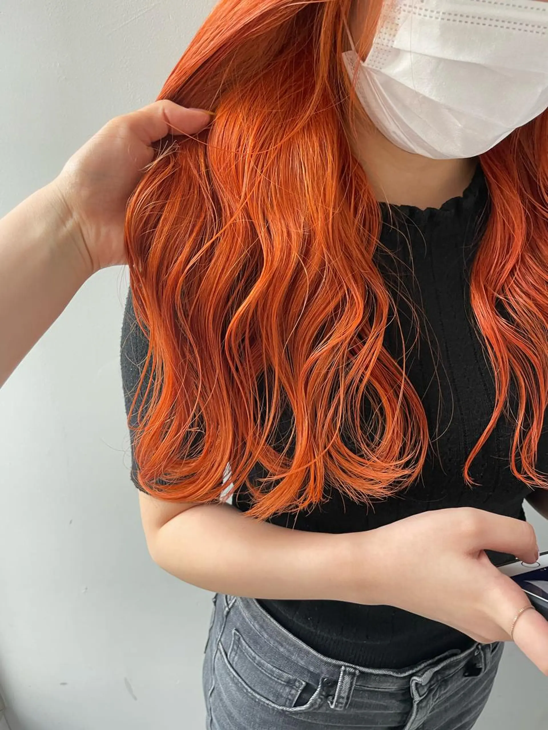 ロング カラー ブリーチ オレンジ ヘアカラー レイヤー/ハイトーン 🫧‪Erikaのヘアスタイル