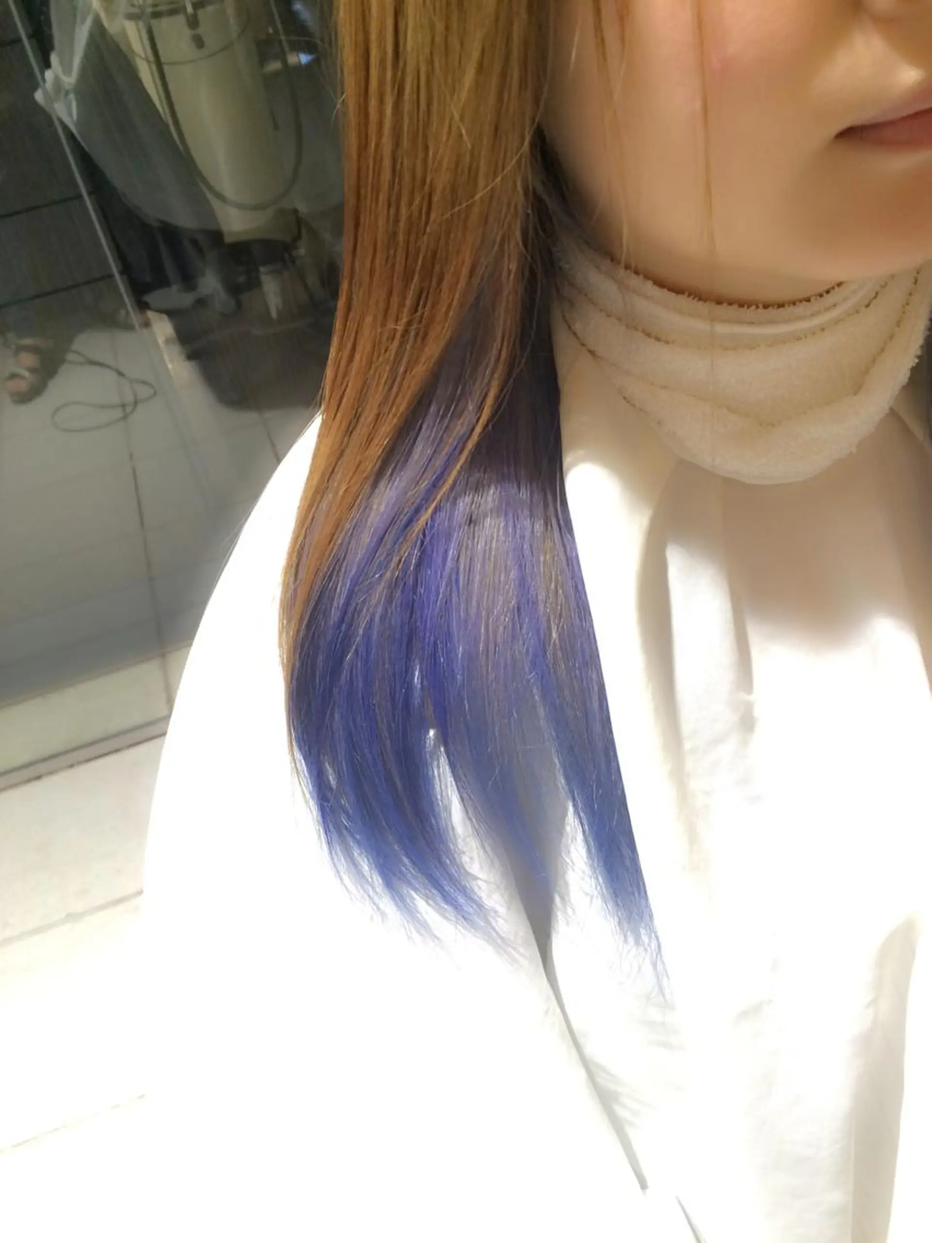 ミディアム セミロング カラー ブルーカラー 佐々木 好乃のヘアスタイル