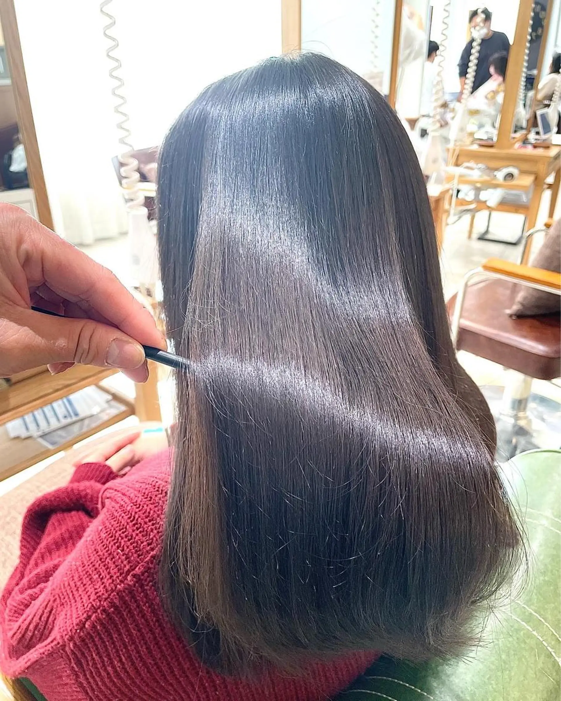 セミロング カラー アクアカラー ブリーチ ケアカラー 髪質改善 縮毛矯正 カット ヘアカラー トリートメント ヘッドスパ 過去一の柔髪ヘア 🌿IVYjoureのヘアスタイル