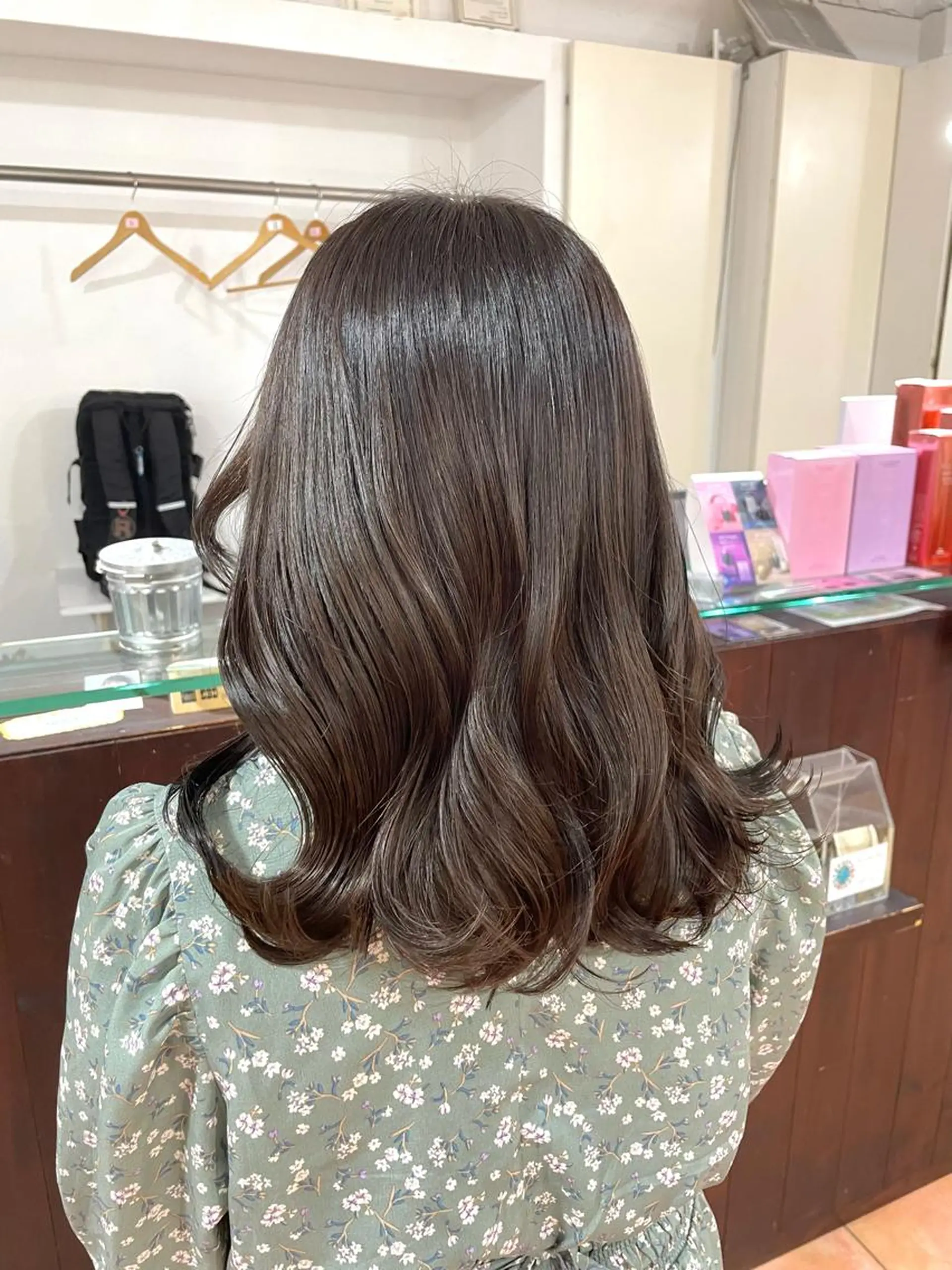 ミディアム カラー アッシュ 🦋透明感 艶カラー Rie🦋のヘアスタイル